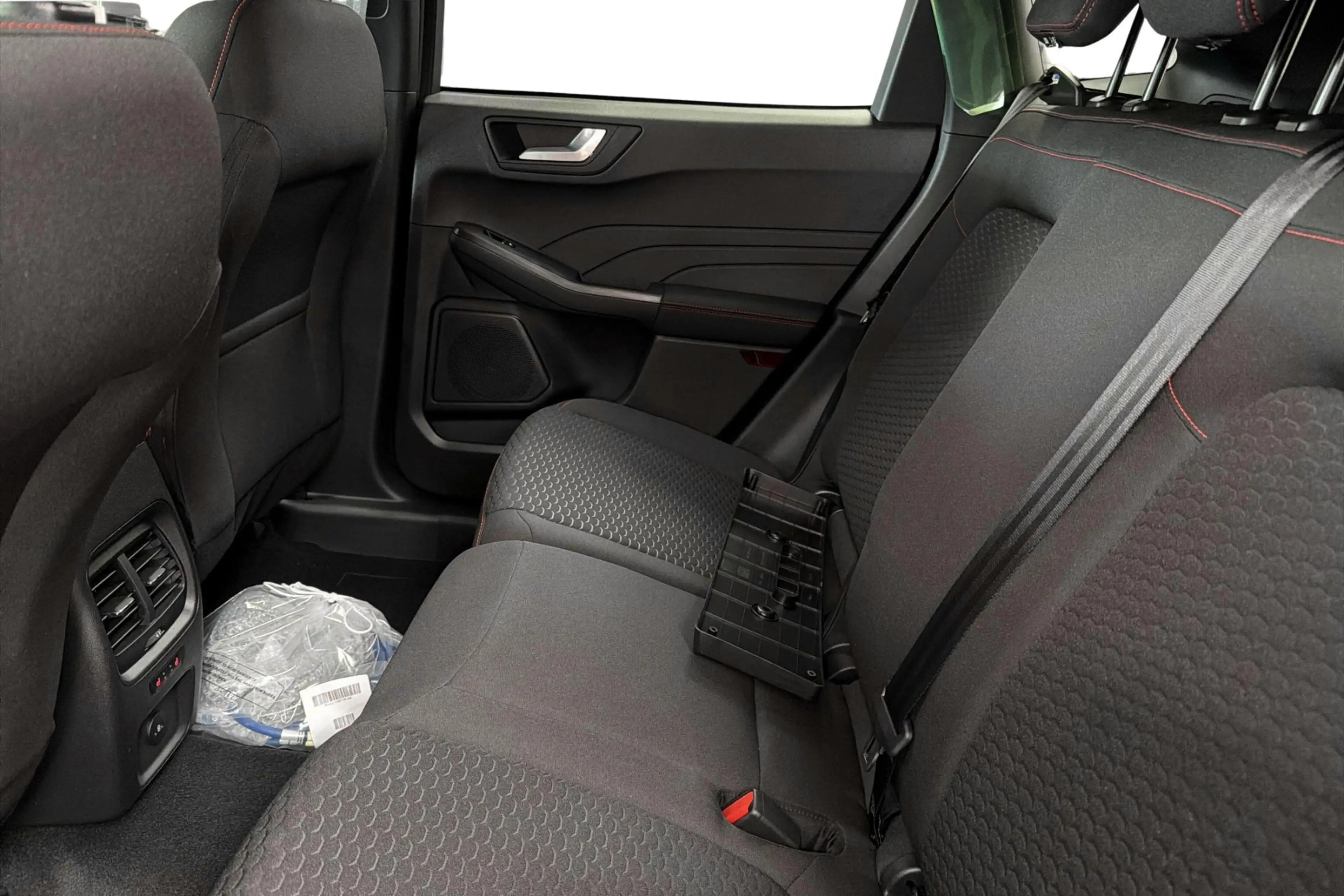 Ford Kuga 2.5i PHEV Aut. 178kW ST-Line — photo 15