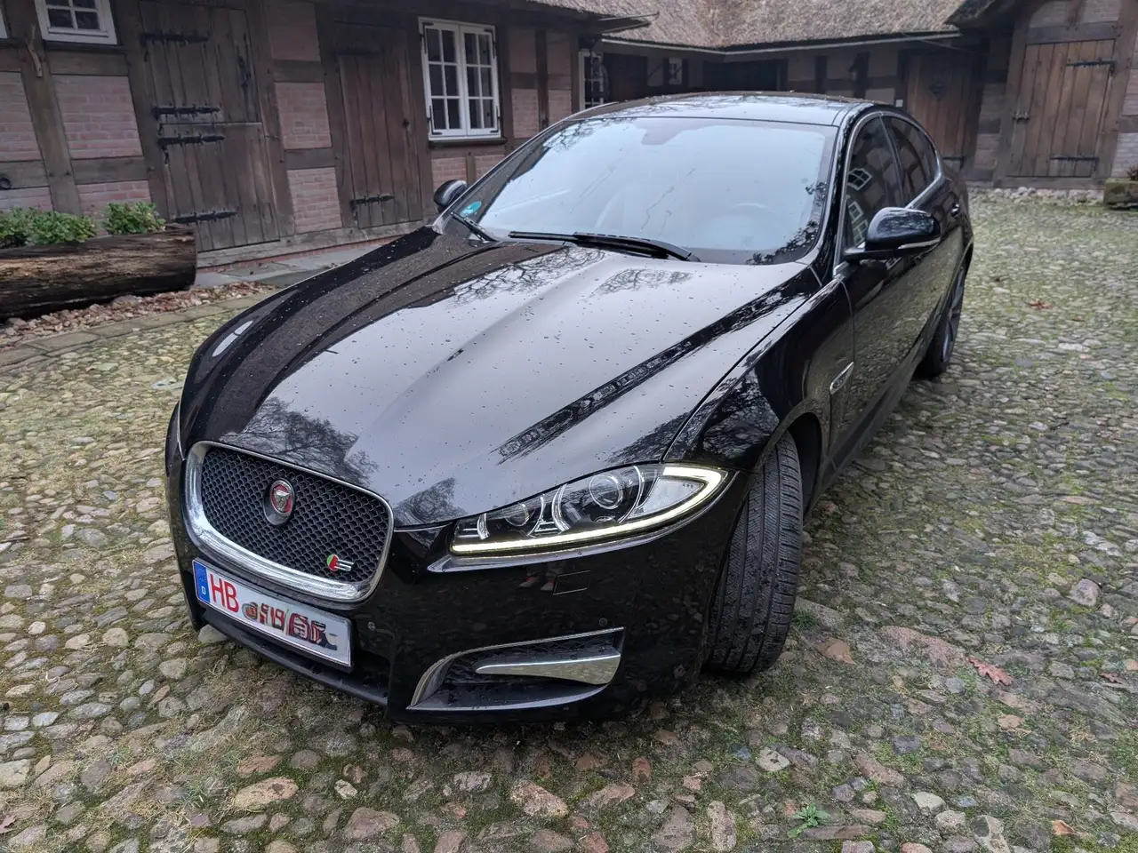 Jaguar XF