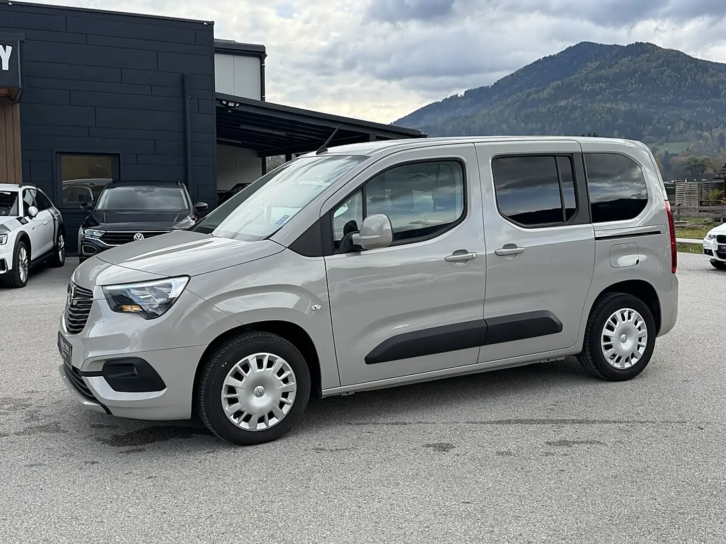 Opel Combo Life 1.2 Turbo Edition | 110 PS | 2 Schiebetüren | 3... Beige - 2
