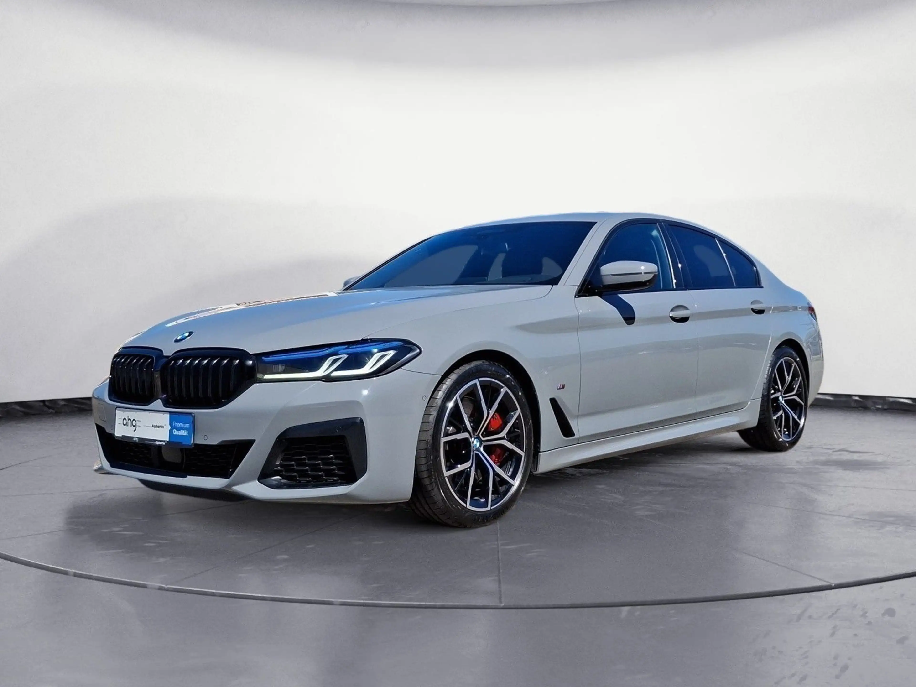 BMW 550 i xDrive Innovationsp. Sport Aut. Klimaaut. — photo 2