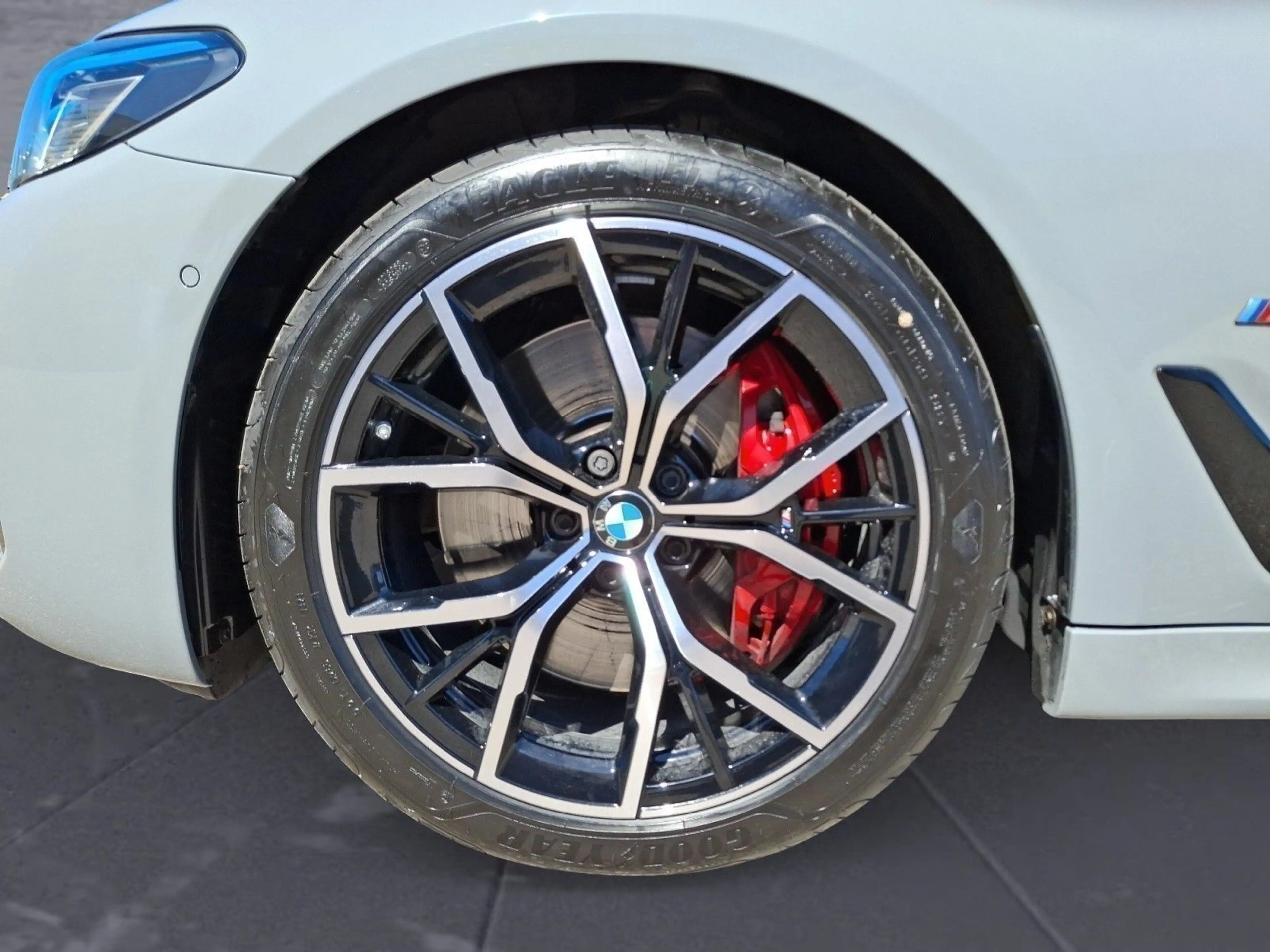 BMW 550 i xDrive Innovationsp. Sport Aut. Klimaaut. — photo 12