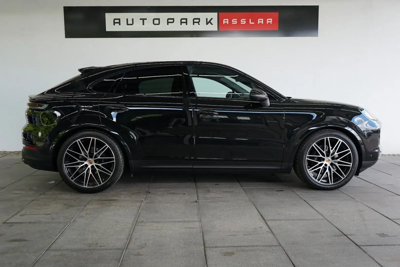 Porsche Cayenne Coupe 2025/LUFT/P-DISPLAY/ACC/360CAM/22z Nero - 2