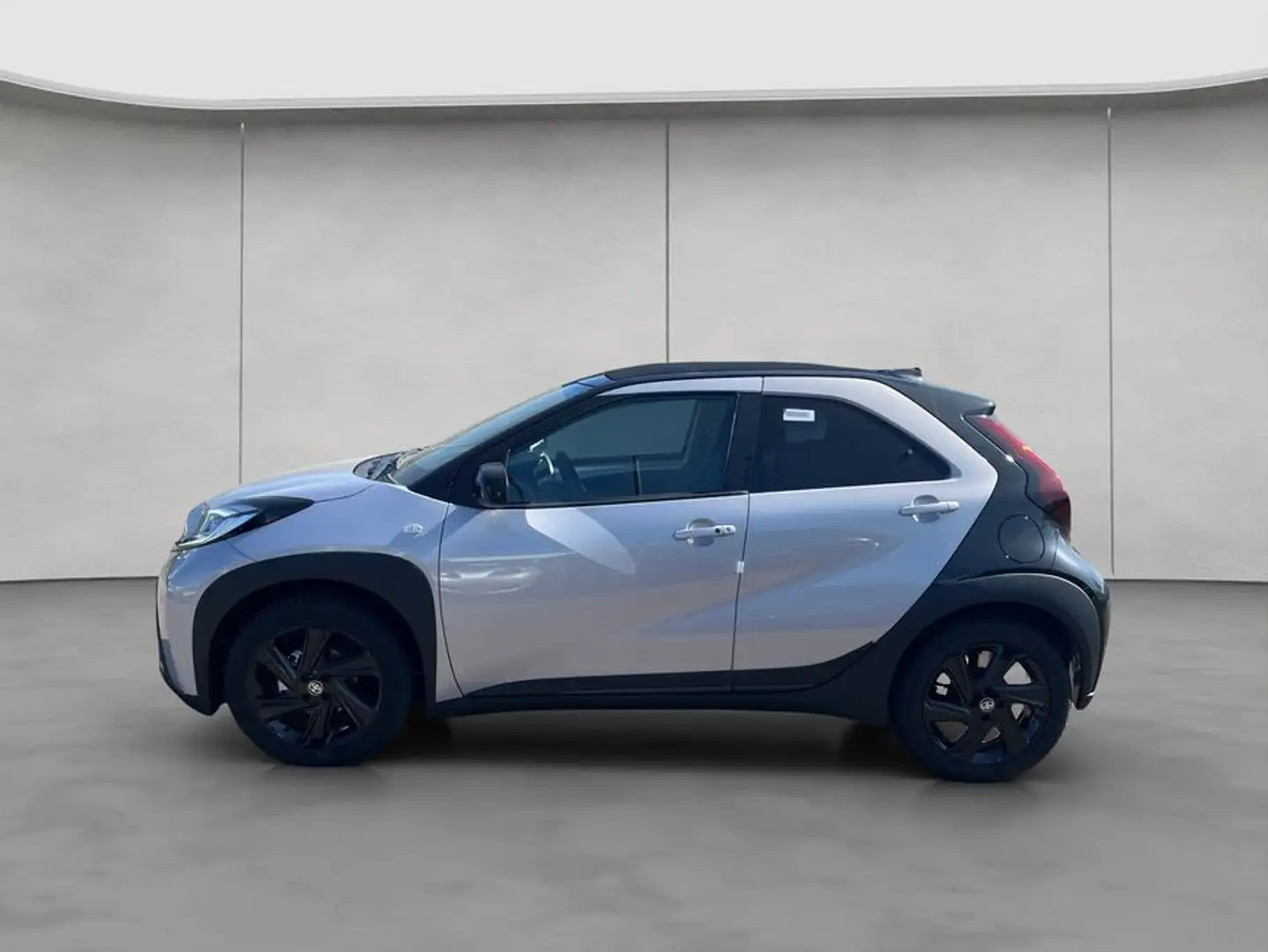 Toyota Aygo X X S-CVT Air JBL Silber - 2