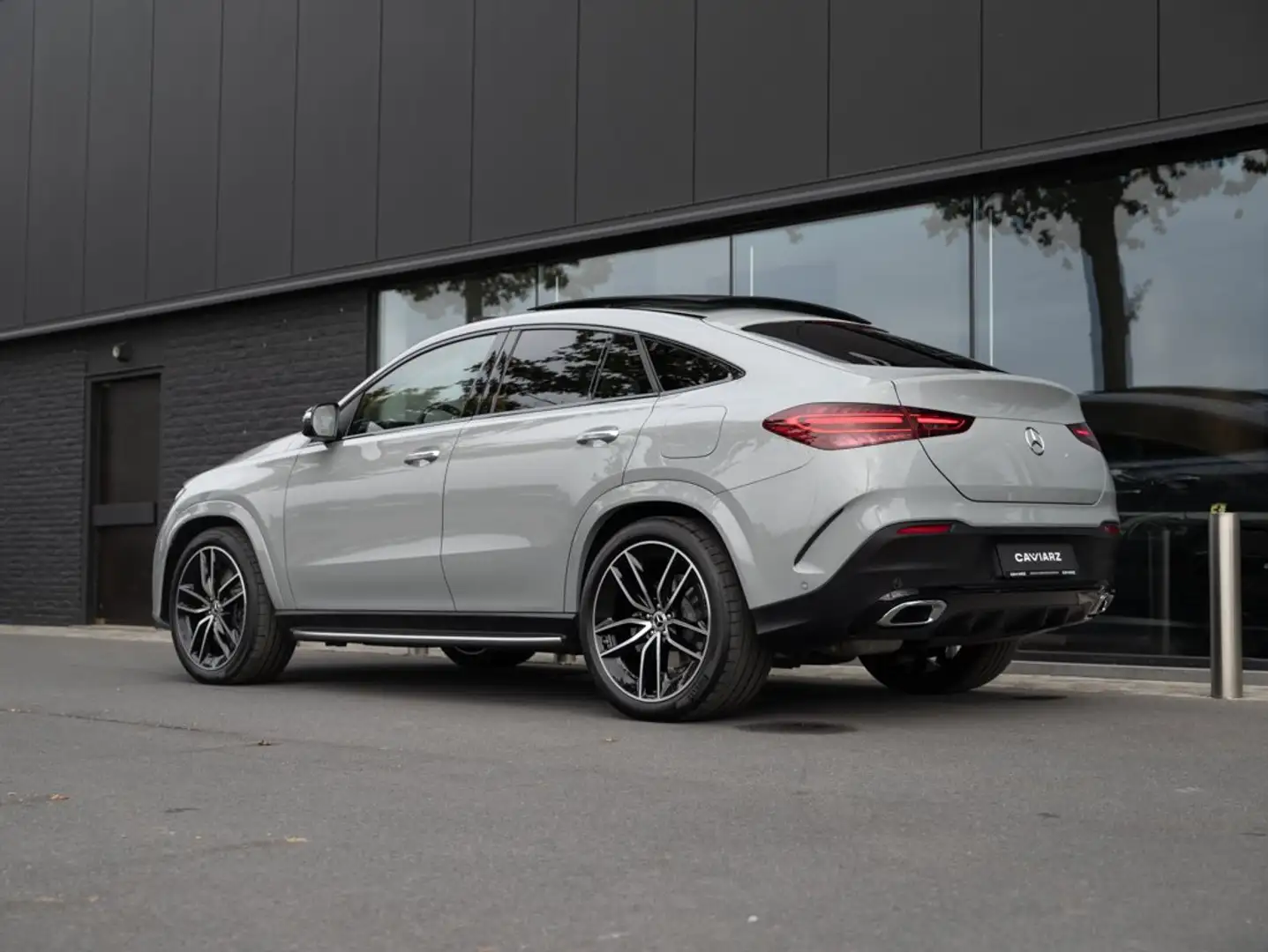 Mercedes-Benz GLE 350 GLE350de COUPE 4MATIC AMG-LINE - FULL OPTION Gris - 2