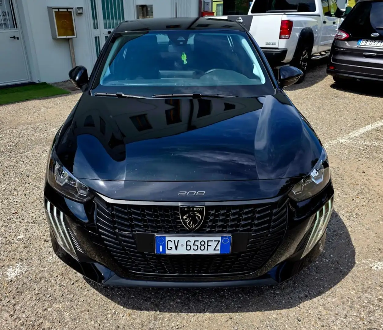 Peugeot 208 PureTech 75 Stop&Start 5P NEOPATENTAT FINANZIABILE Schwarz - 2