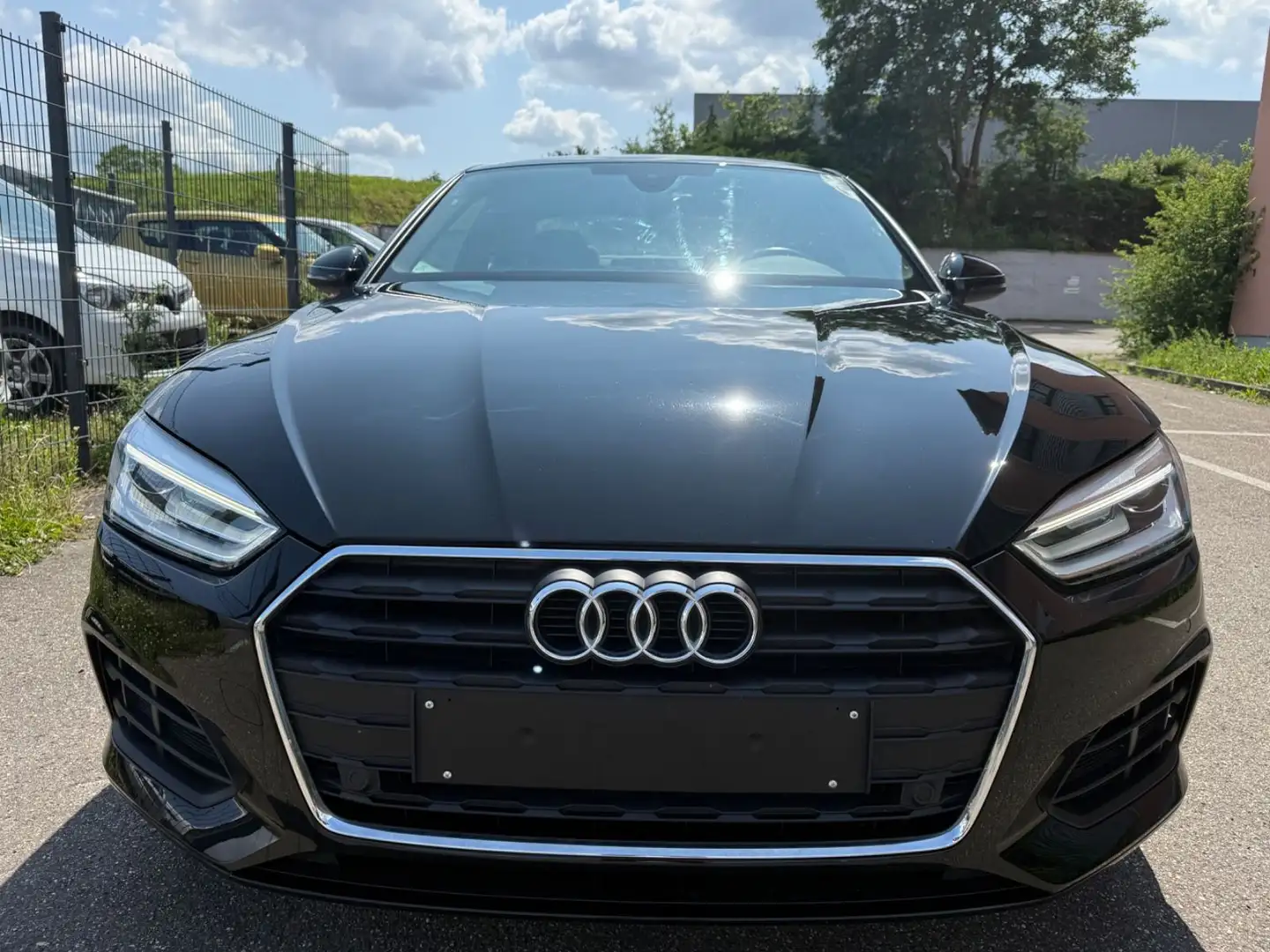 Audi A5 Coupe basis / 2.Hand / NAVI / XENON Zwart - 2