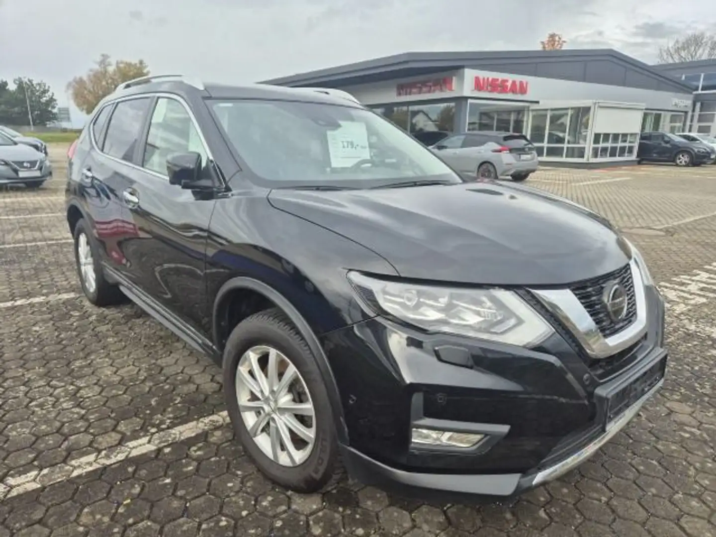 Nissan X-Trail 1.7 dCi Tekna 4x2 Leder 360 LED Glasdach Noir - 2