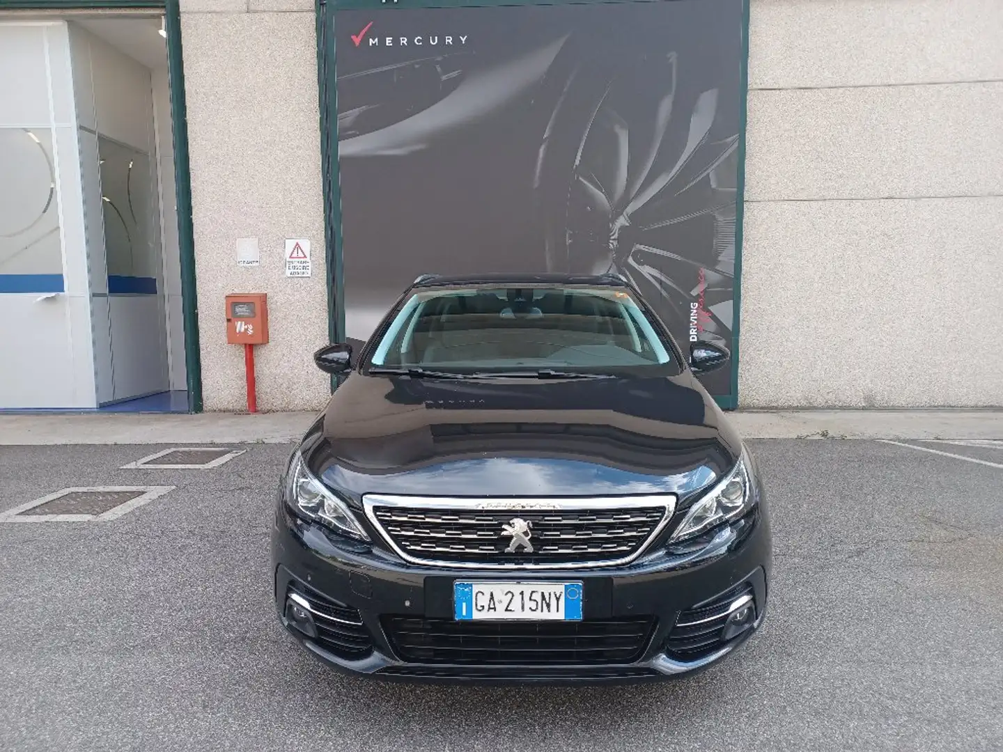 Peugeot 308 BlueHDi 130 S&S EAT8 SW Allure Noir - 1