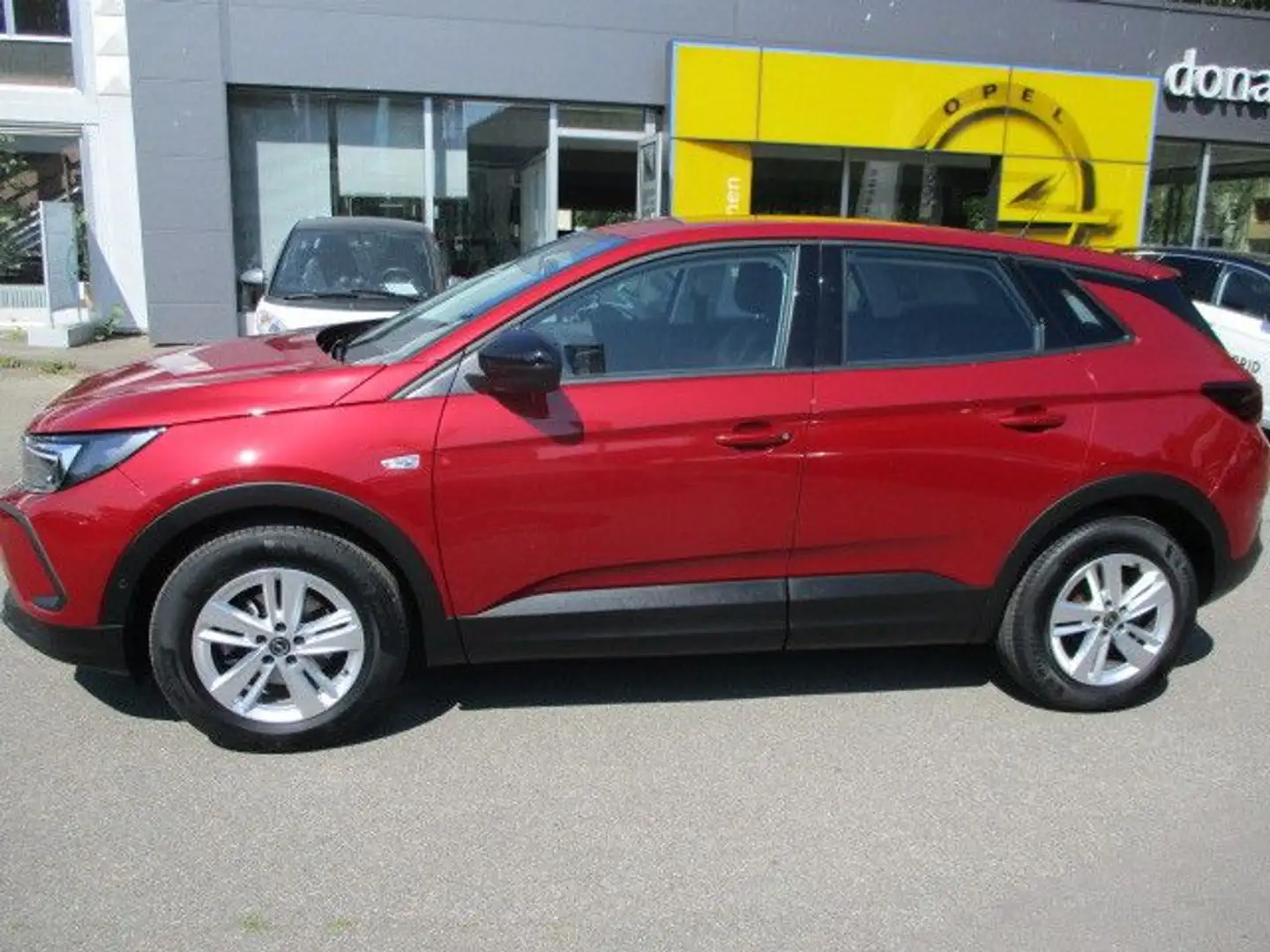 Opel Grandland X Grandland 1.2T MT6 WiPa + Kamera Rood - 2