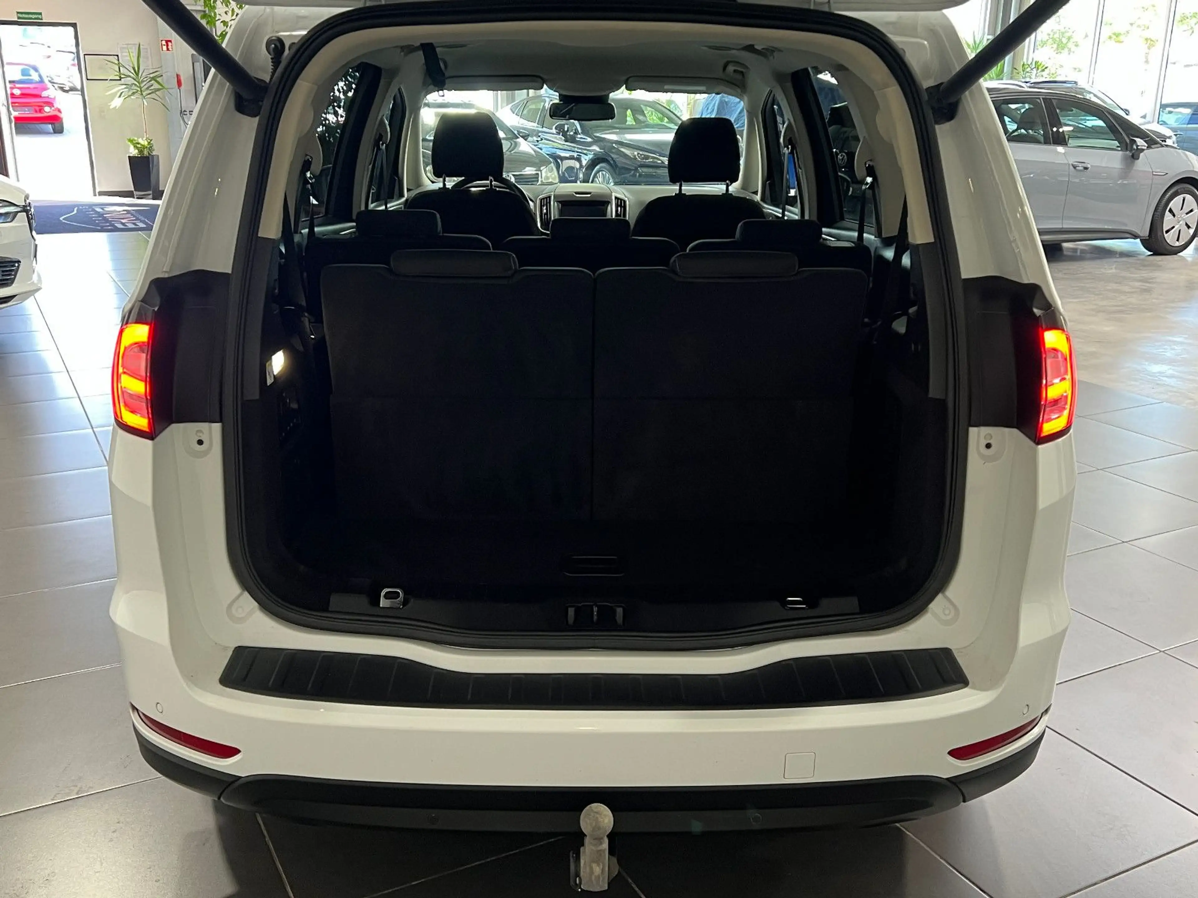 Ford Galaxy 2.0 TDCi Automatik **7-Sitze**Navi*AHK** — photo 10