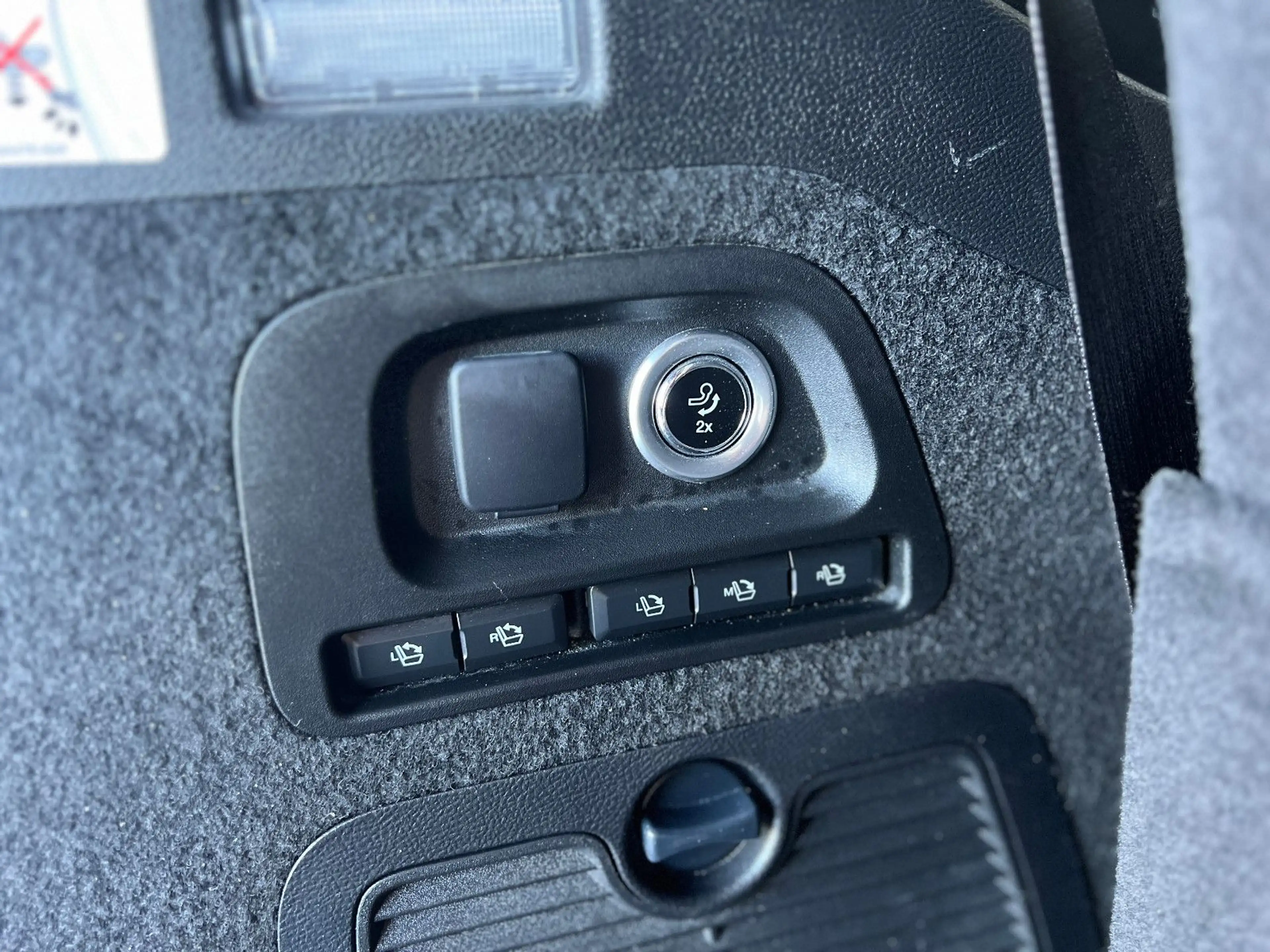 Ford Galaxy 2.0 TDCi Automatik **7-Sitze**Navi*AHK** — photo 14