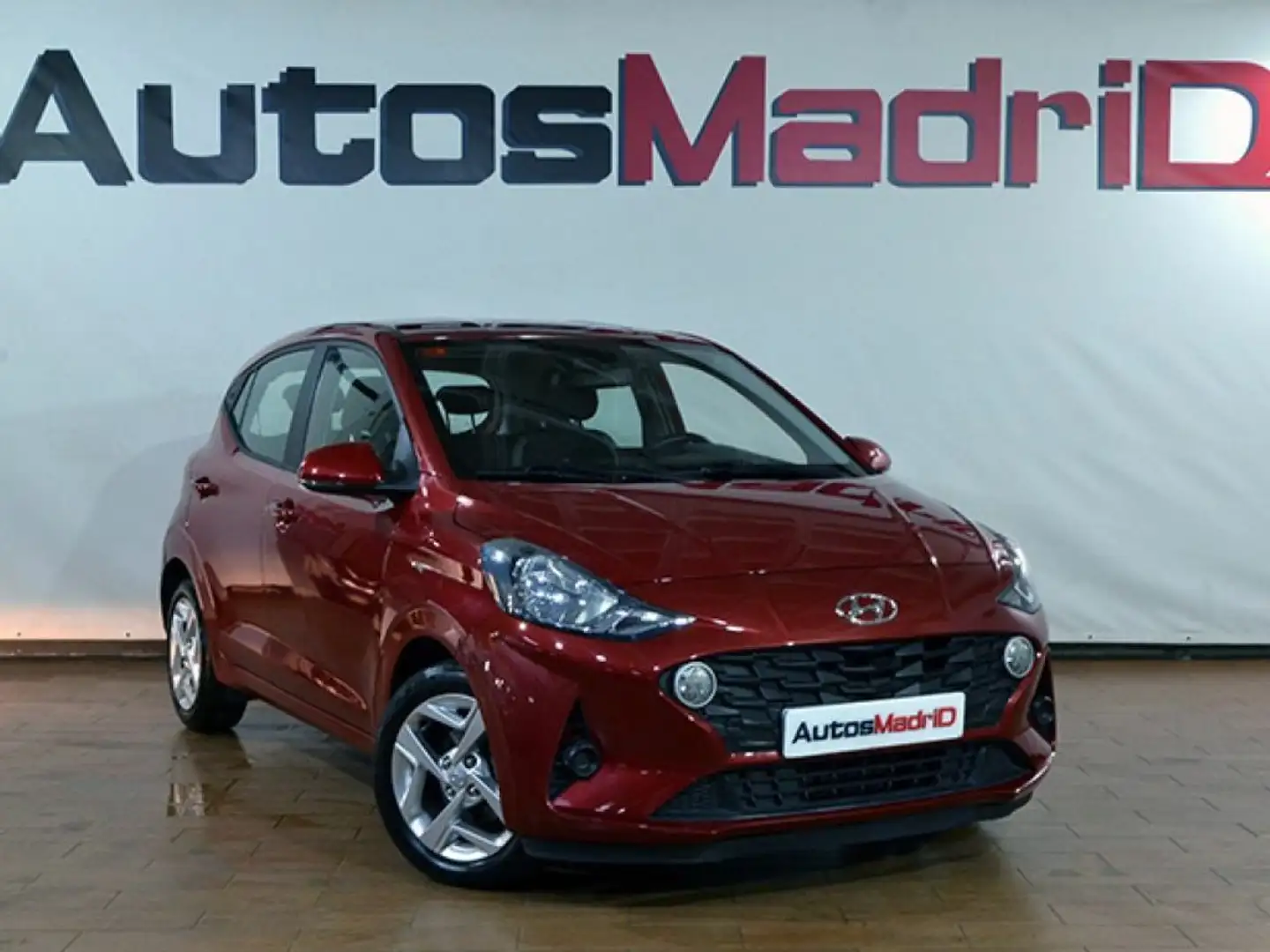 Hyundai i10 1.0 Klass Rouge - 1