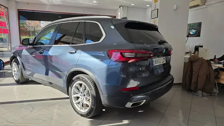 BMW X5 xDrive45e 2020, foto 4