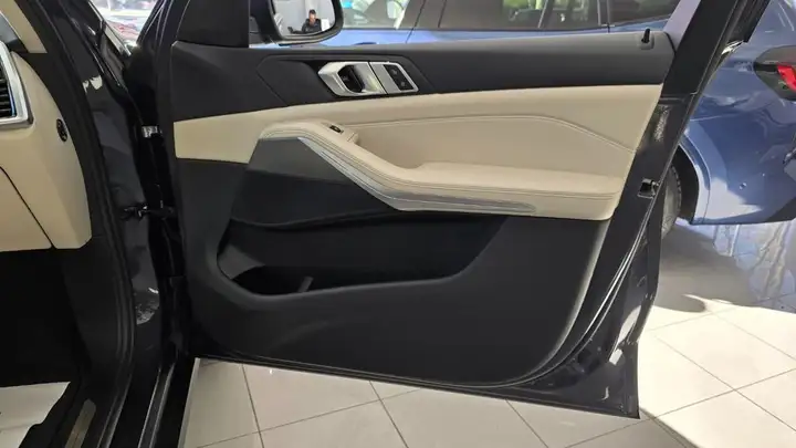 BMW X5 xDrive45e 2020, foto 44