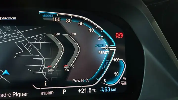BMW X5 xDrive45e 2020, foto 15