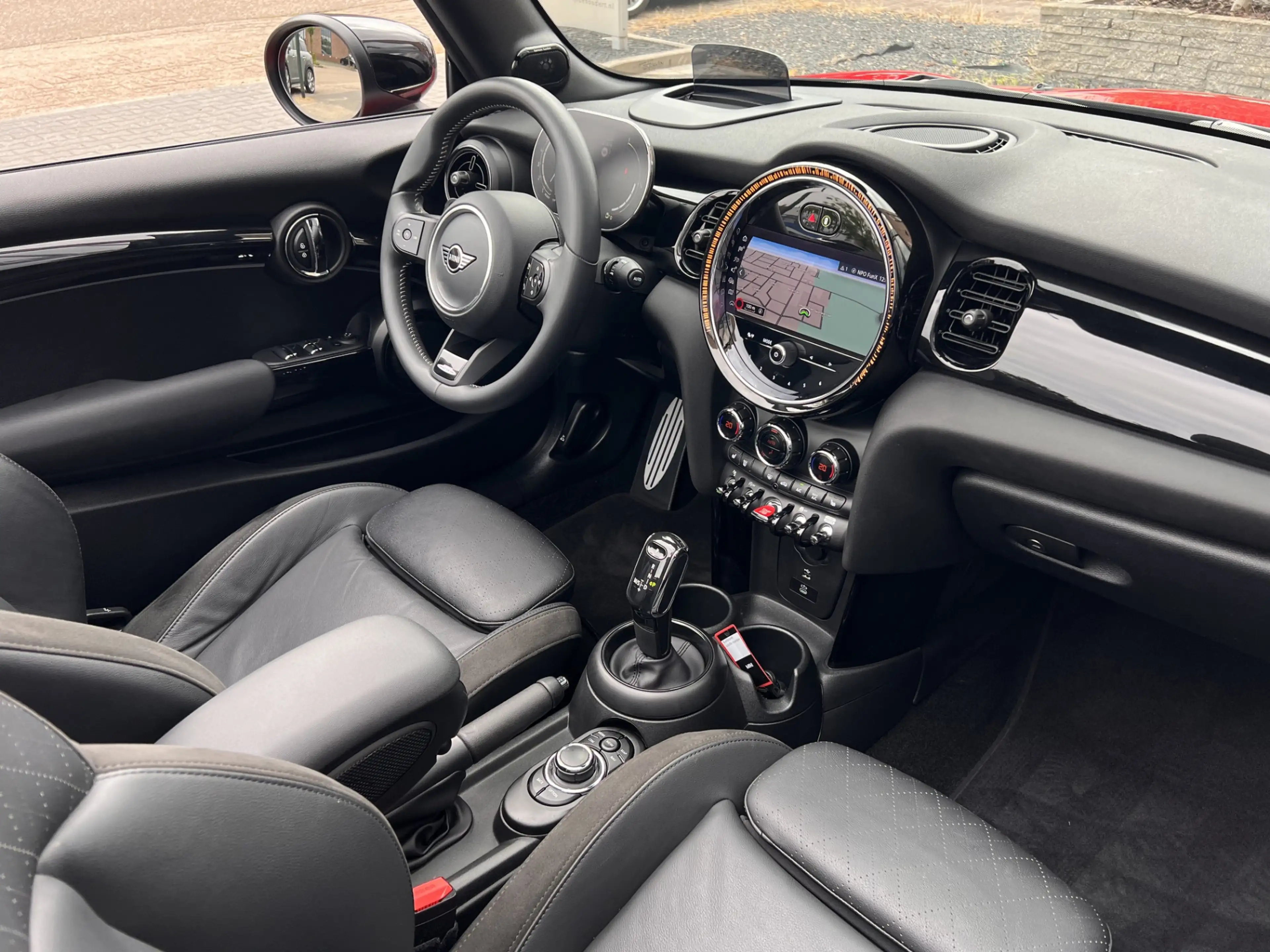 MINI Cooper S Cabrio 2.0 John Cooper Works AUT. JCW / HEAD UP/ HARMAN V — photo 11
