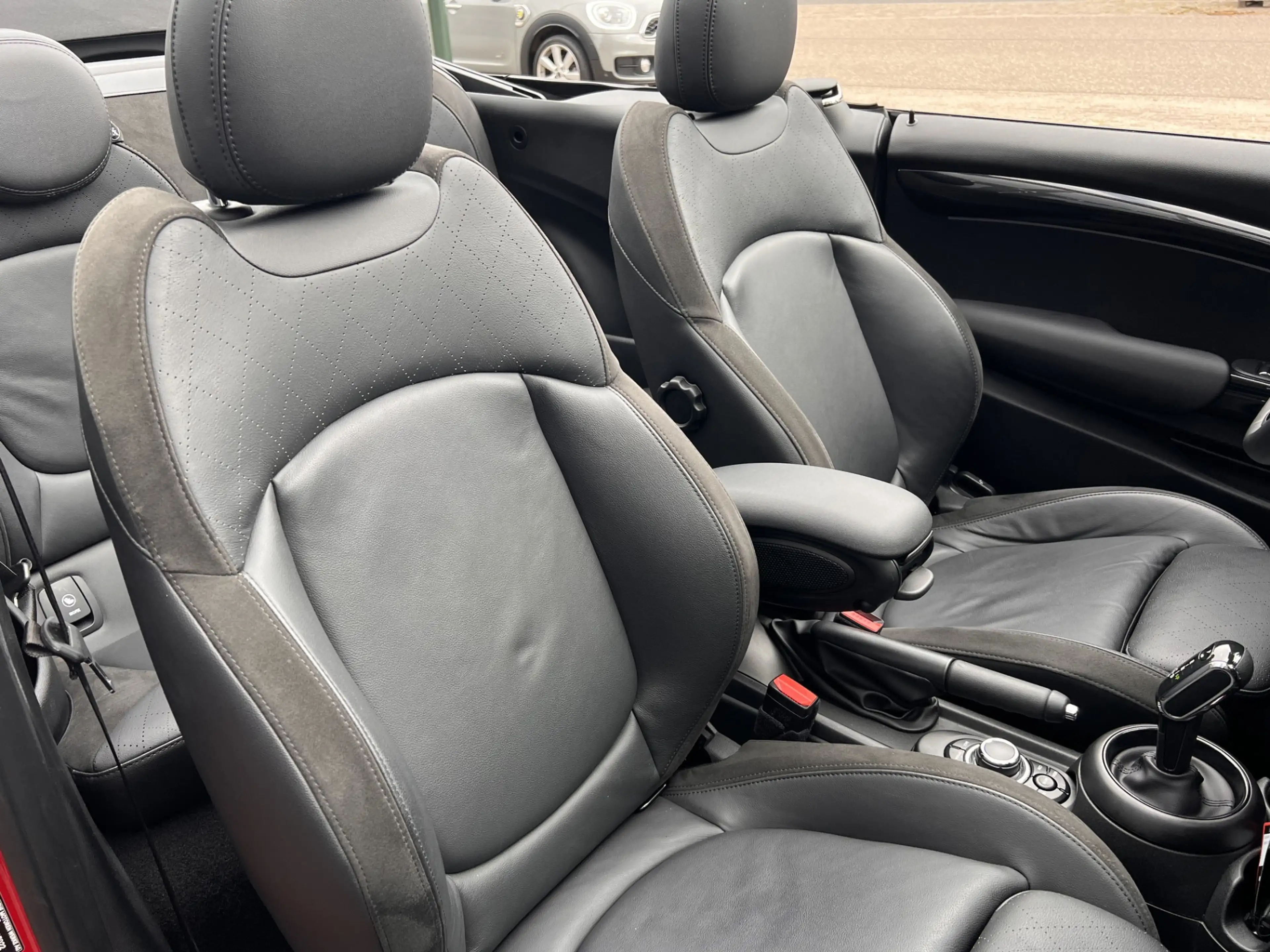 MINI Cooper S Cabrio 2.0 John Cooper Works AUT. JCW / HEAD UP/ HARMAN V — photo 12