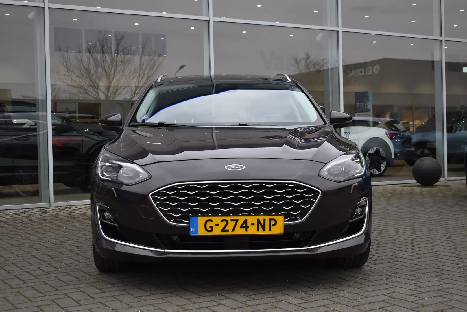 Ford Focus Wagon 1.0 EcoBoost Vignale | Adaptive Cruise Contr Marrón - 2