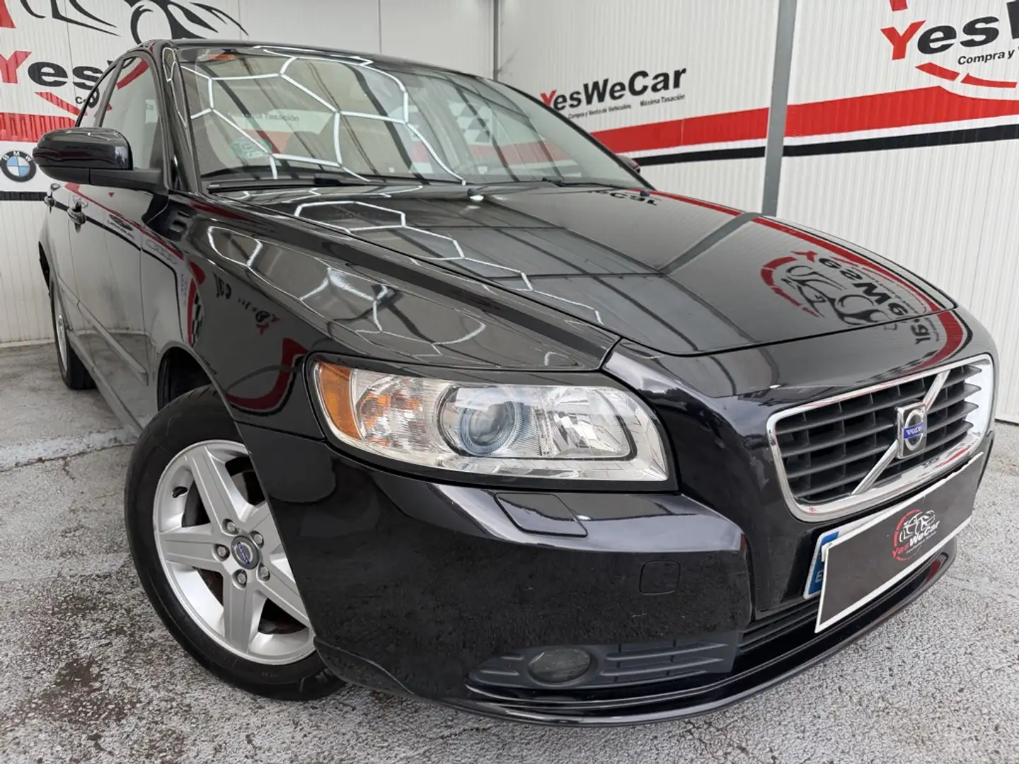 Volvo S40 2.0 Summum Negro - 1
