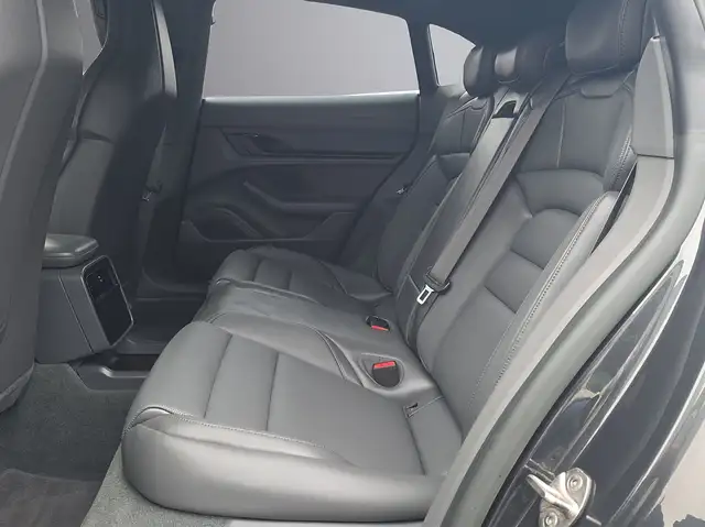 Porsche Taycan 4S Cross Turismo Ansicht 19