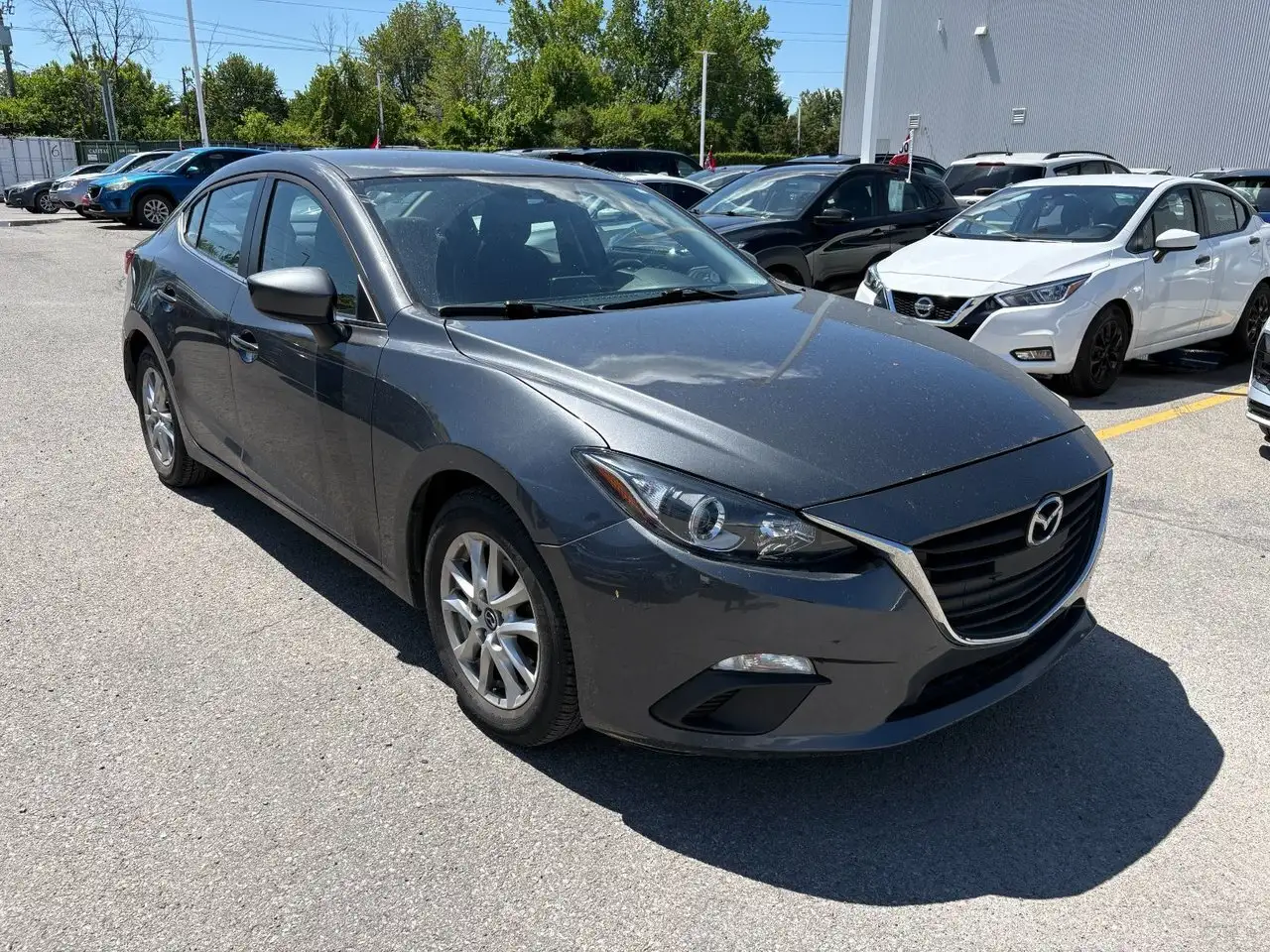 Mazda 3 снимка Mazda 3
