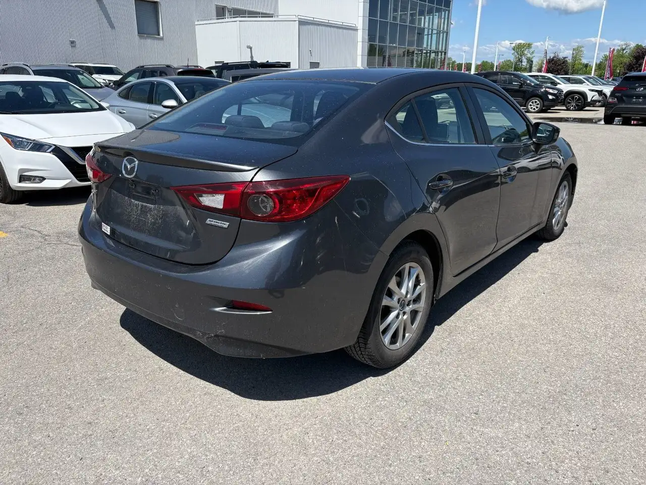 Mazda 3 снимка Mazda 3