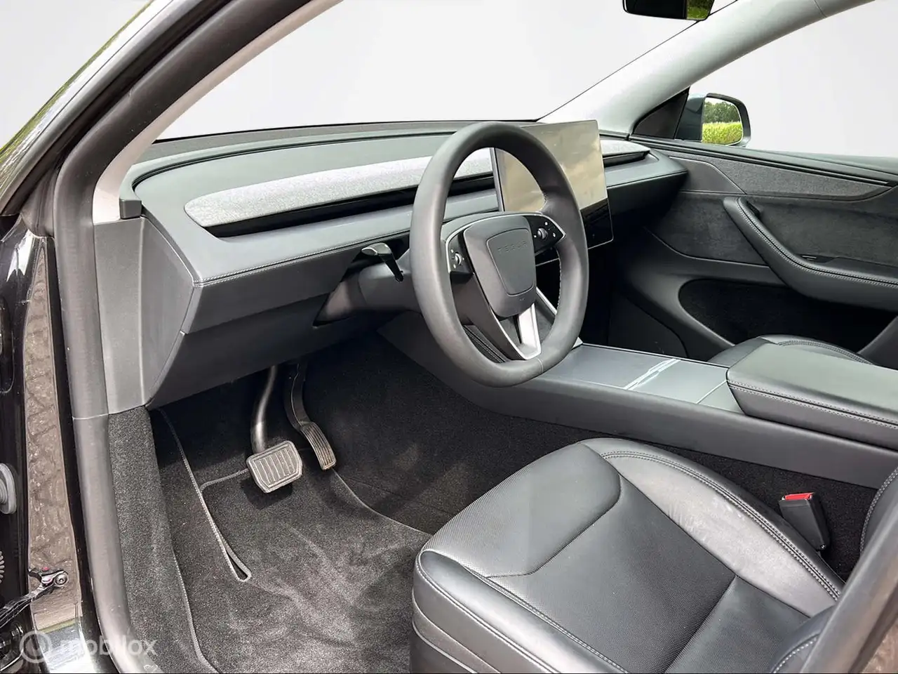 Tesla Model Y Premium Long Range Dual Motor, миниатюра 6