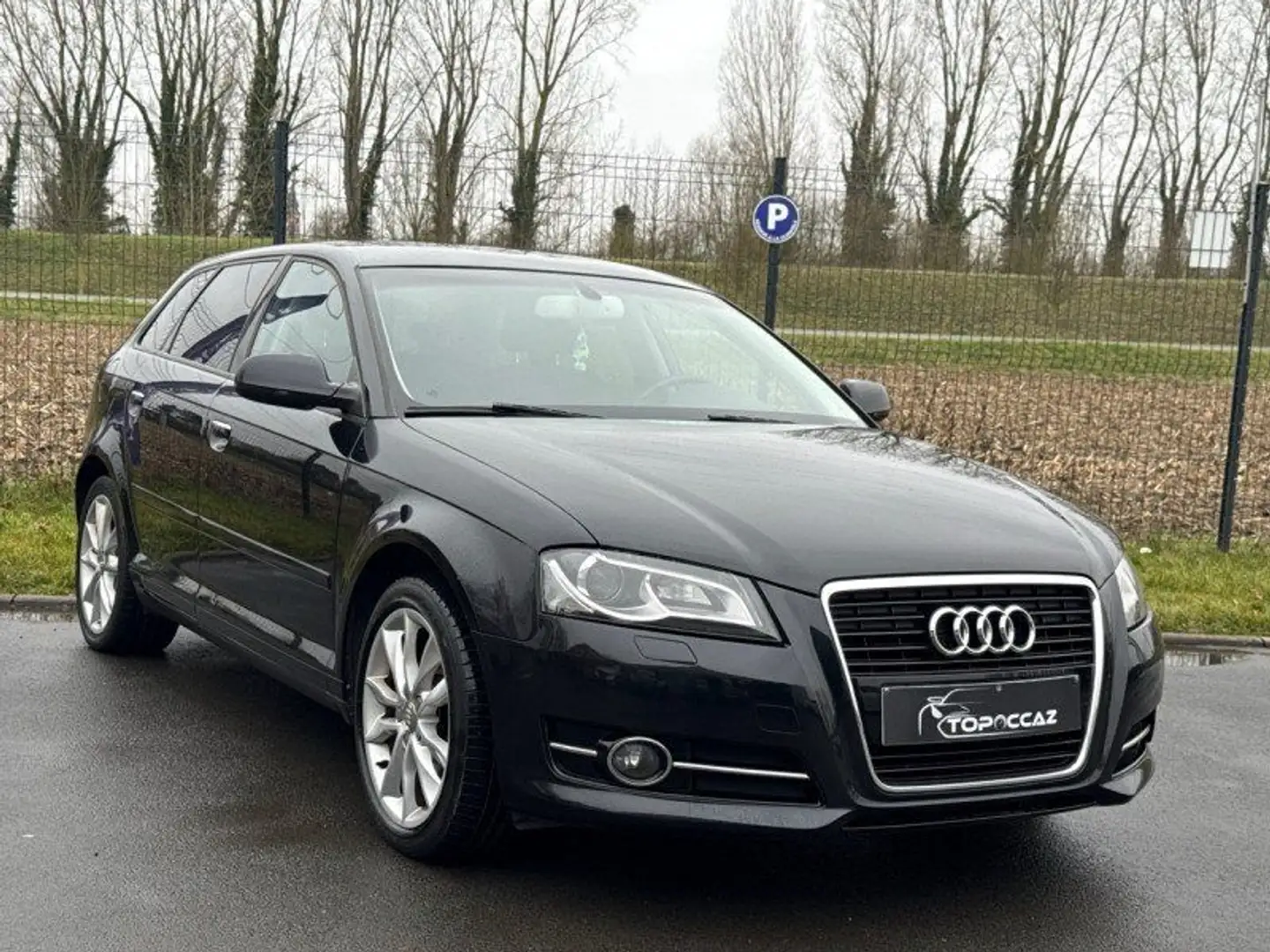 Audi A3 1.6 TDI 105CH DESIGN EDITION * 149.000KM * XENON * GARANTIE Schwarz - 2