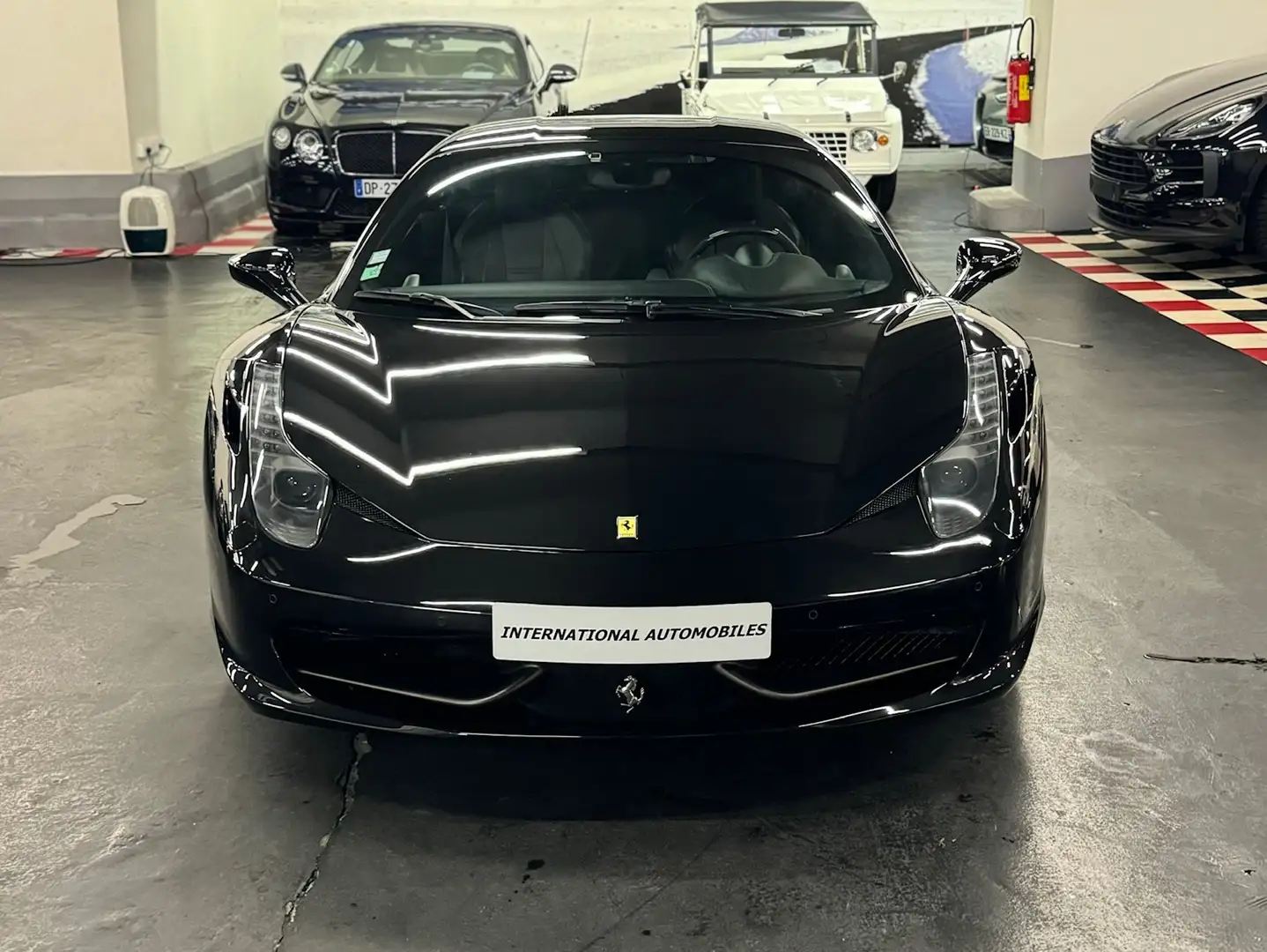 Ferrari 458 Italia 4.5 V8 570ch Schwarz - 2