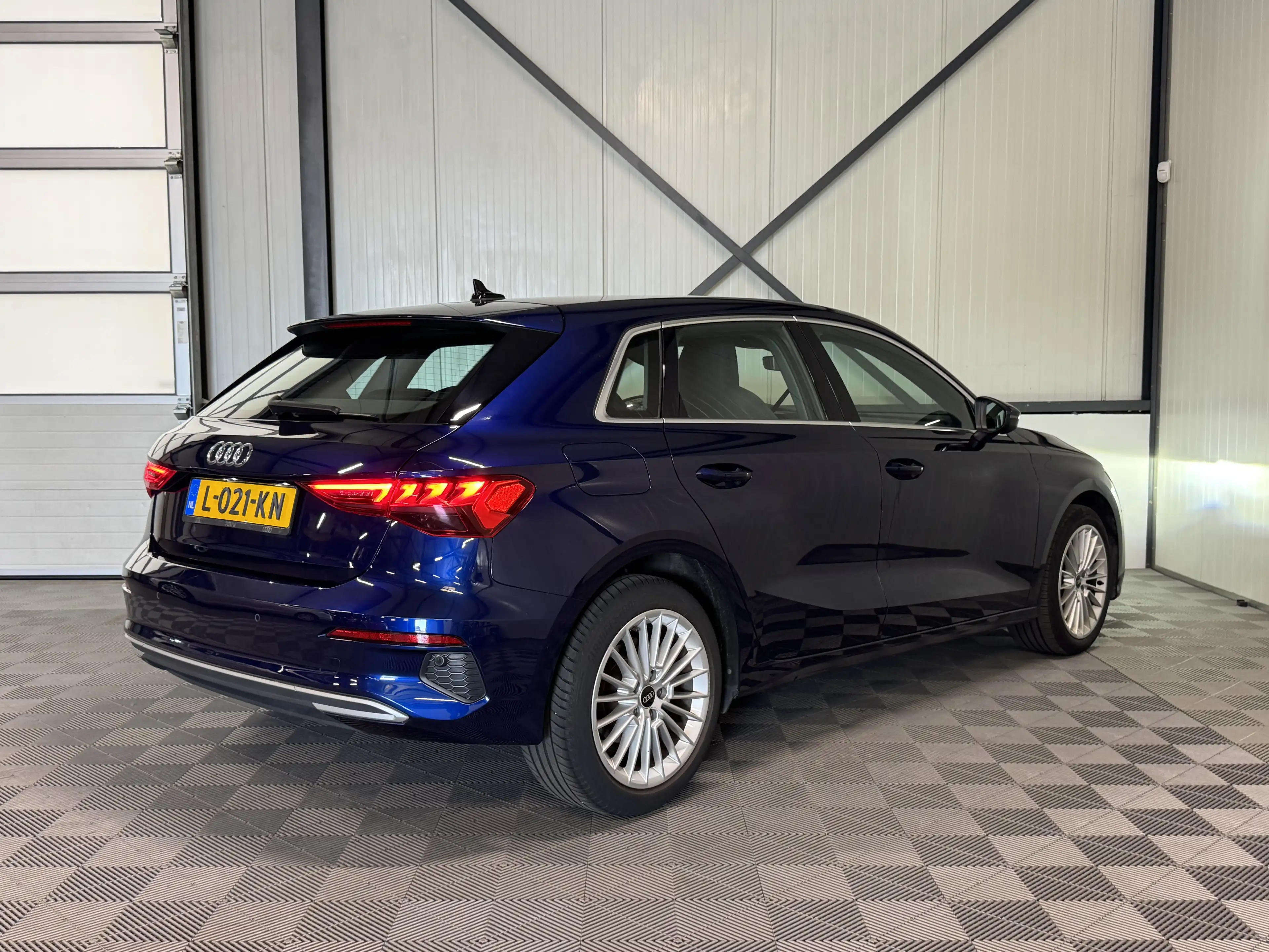 Audi A3 Sportback 30 TFSI S-tronic | Business edition | Na — photo 2