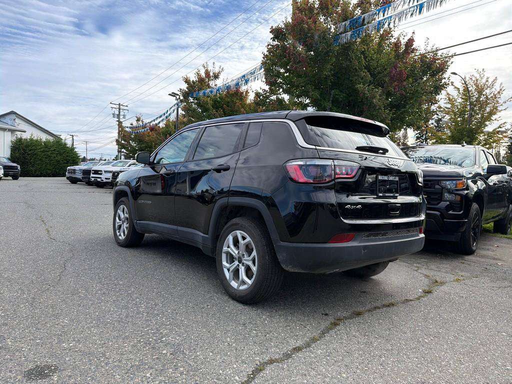 2026 Jeep Compass Sport 4x4 | Heated Seats | No Accidents! — снимка 4