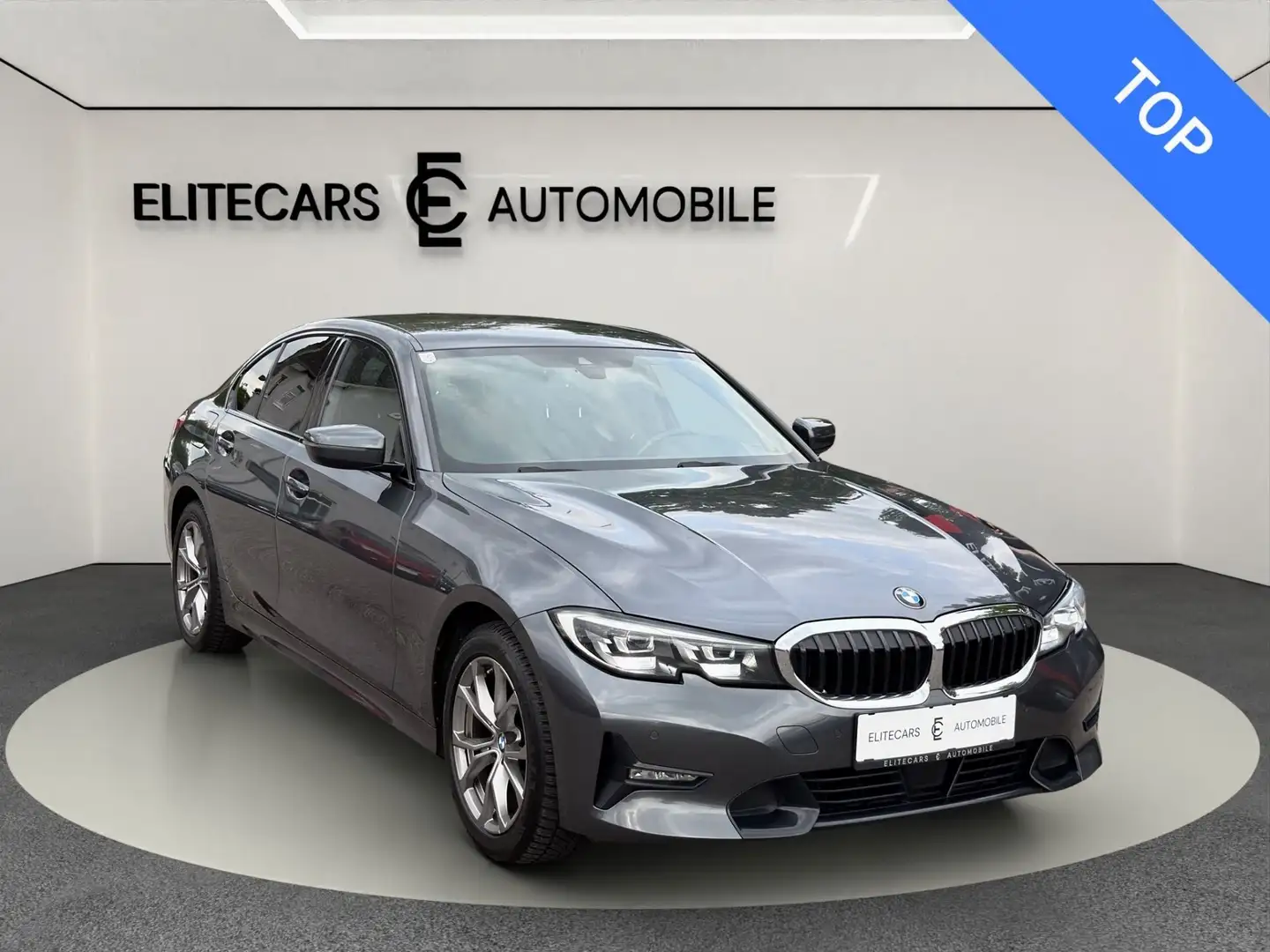 BMW 318 D LUXURY / M PAKET AB WERK / ACC ABSTANDSTEMPOMAT Silber - 1