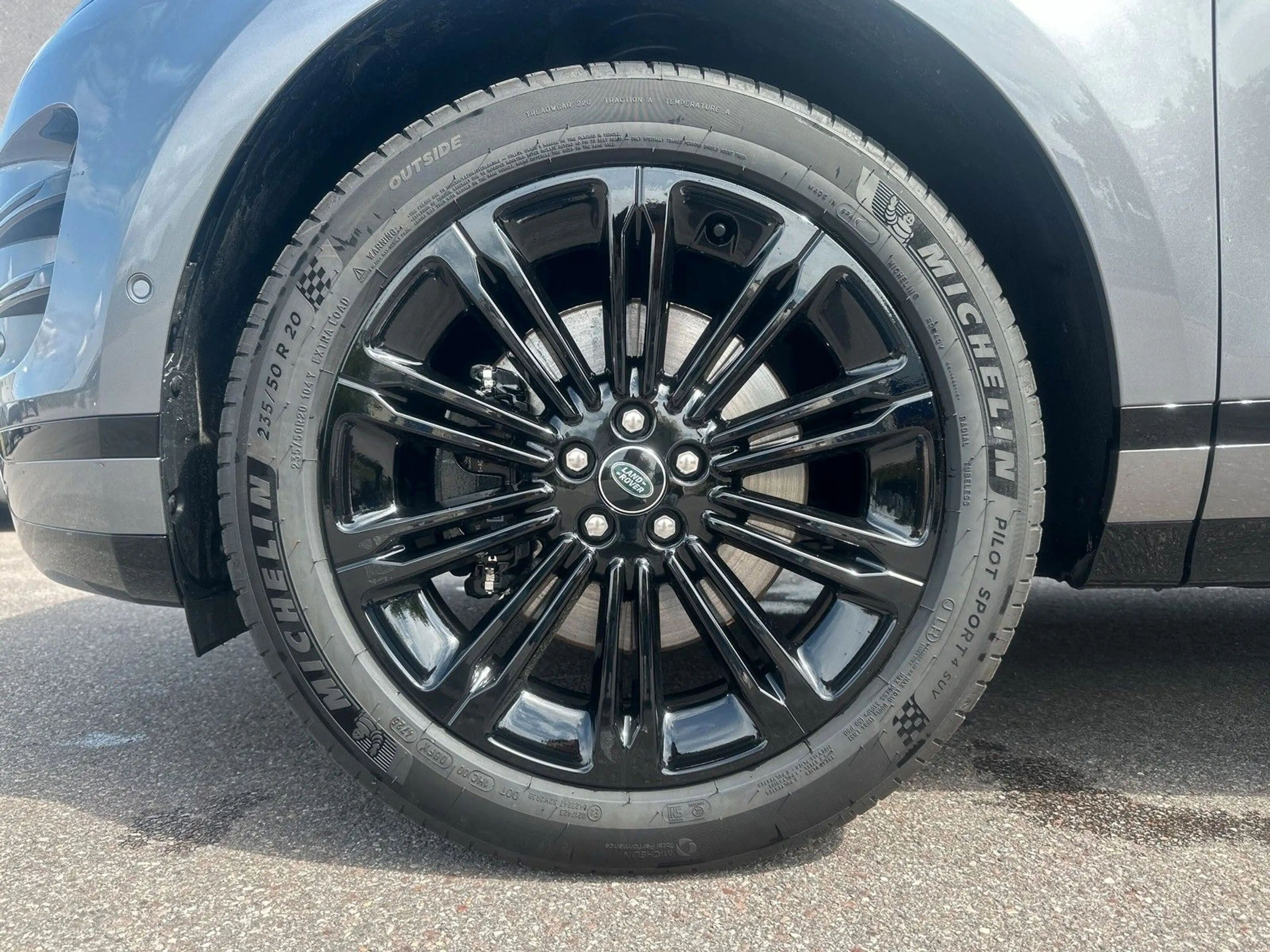 Land Rover Range Rover Evoque P270e DYNAMIC SE AWD ACC — photo 9
