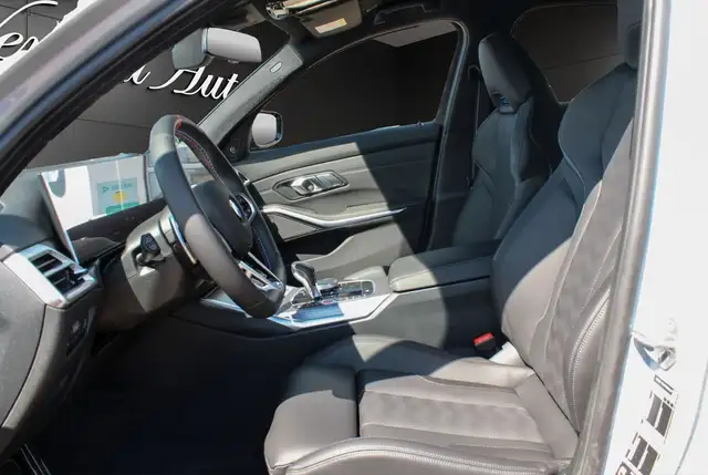 BMW M3 view 5