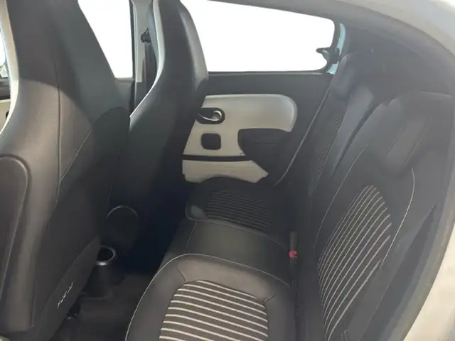 Renault Twingo view 15