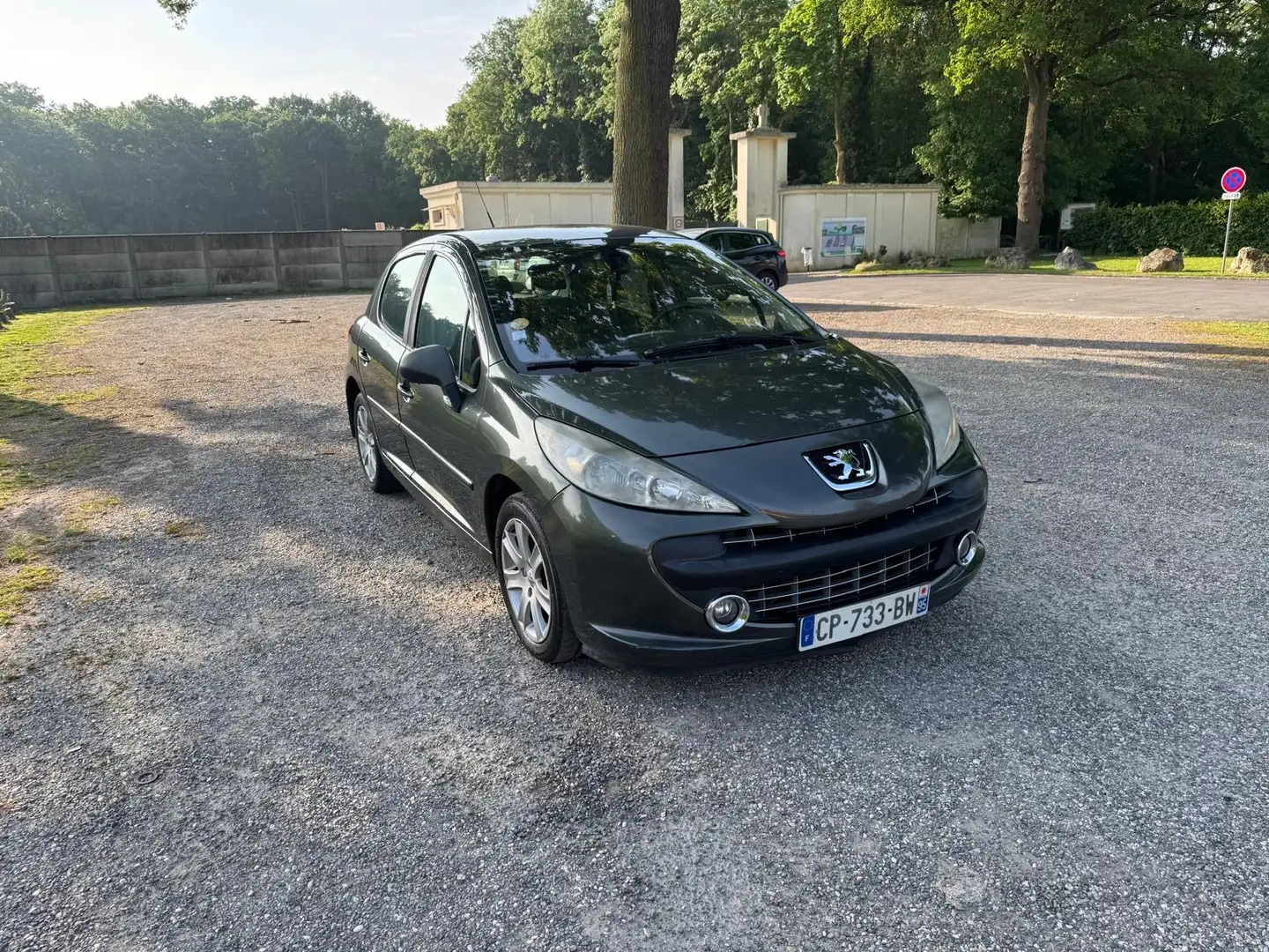 Peugeot 207 1.6 HDi 16v 90ch Exécutive Pack - 2