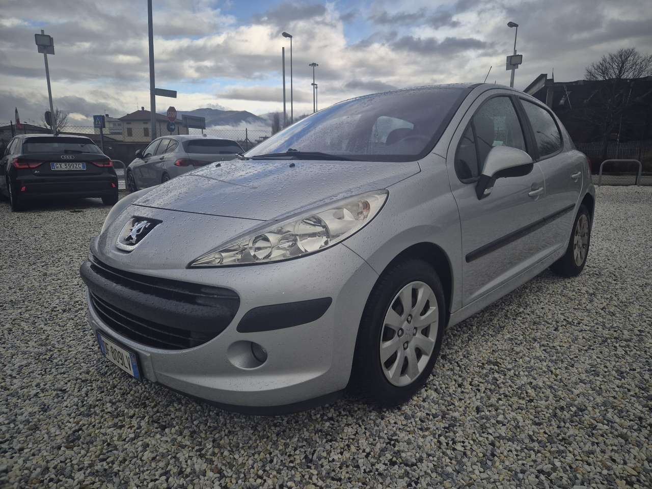 Peugeot 207 5p 1.4 8v One-Line