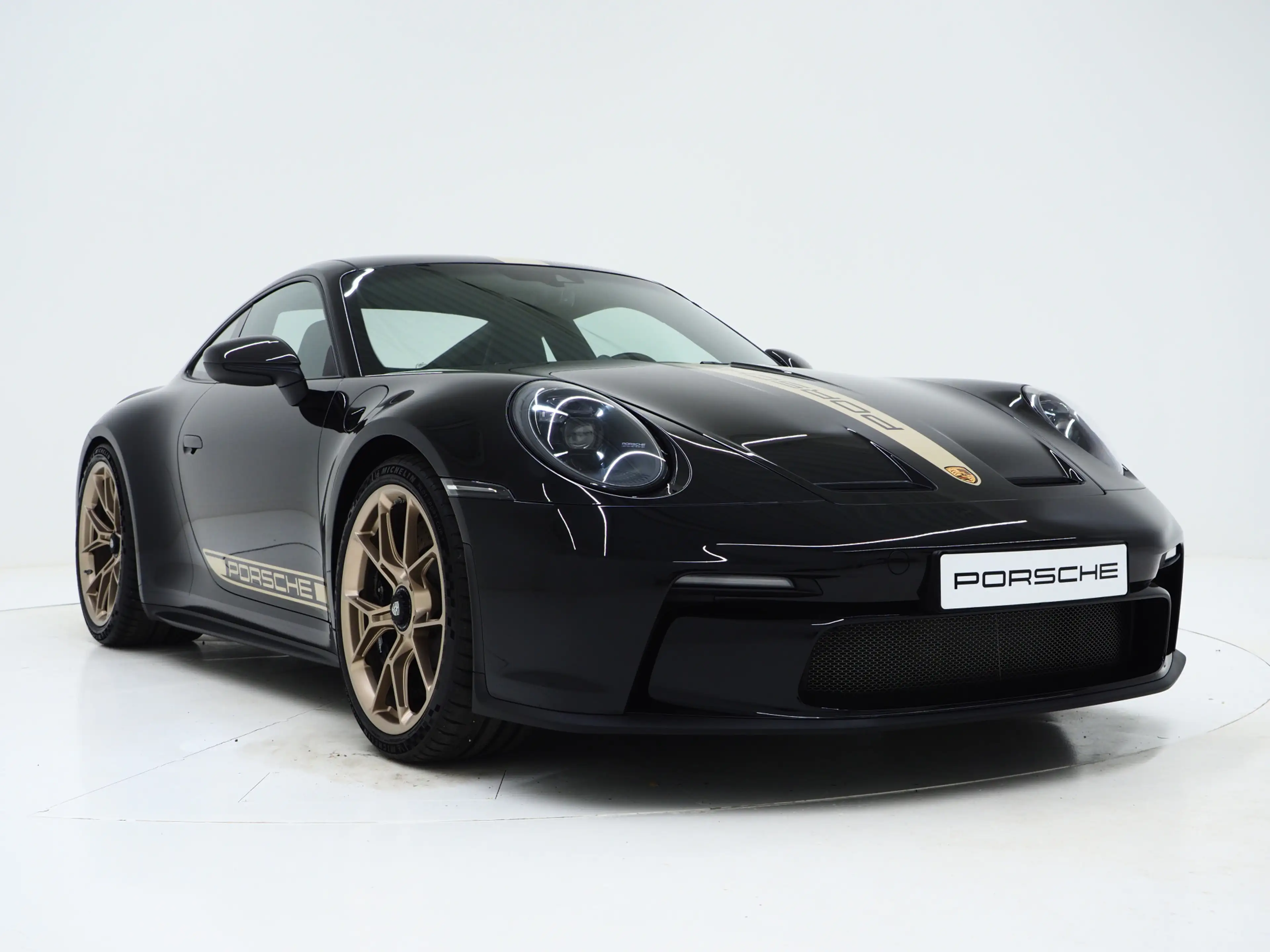 Porsche 992 4.0 GT3 Touring | Akrapovic | PPF | Sports Chrono — photo 12