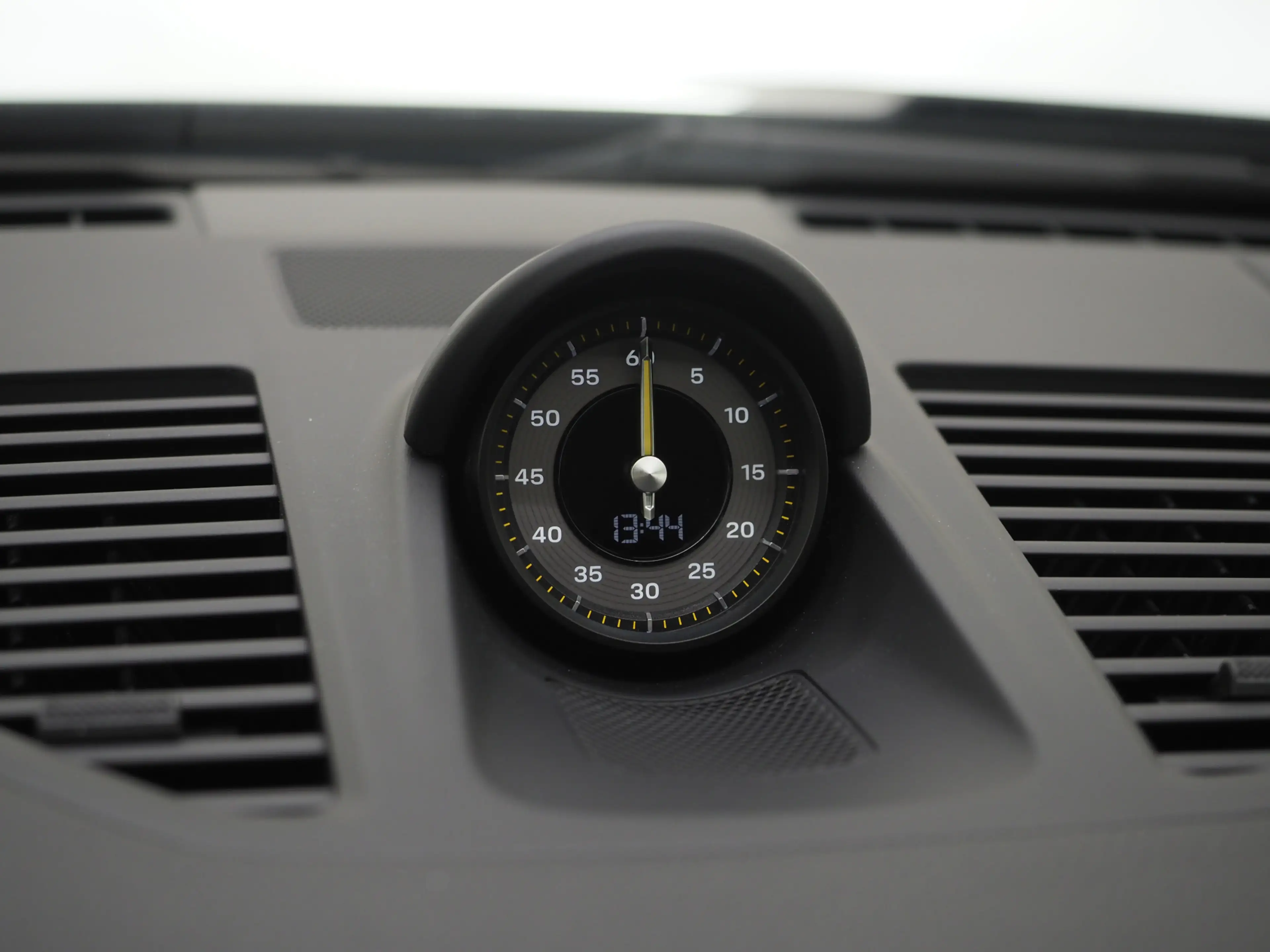 Porsche 992 4.0 GT3 Touring | Akrapovic | PPF | Sports Chrono — photo 46
