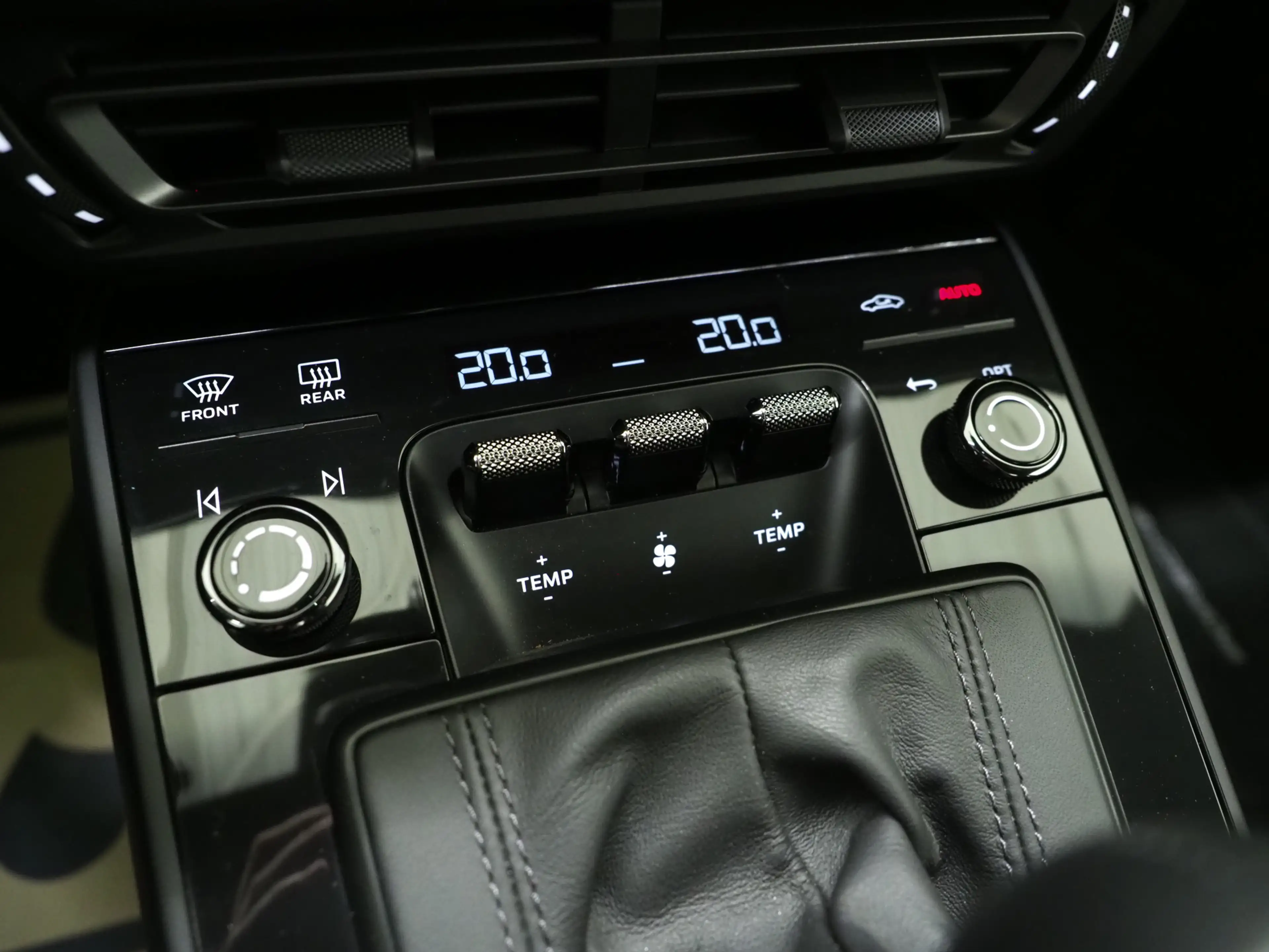 Porsche 992 4.0 GT3 Touring | Akrapovic | PPF | Sports Chrono — photo 49