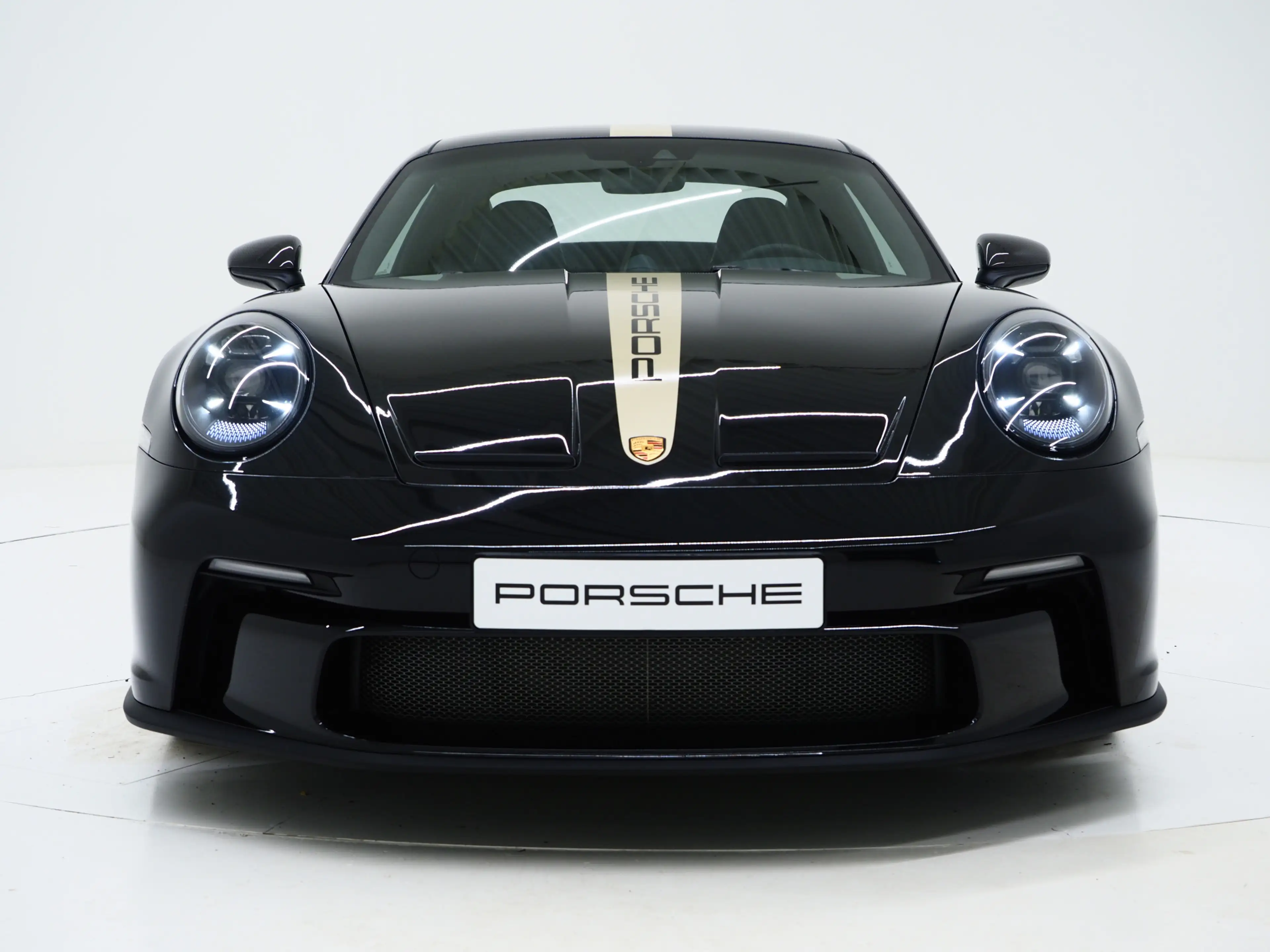 Porsche 992 4.0 GT3 Touring | Akrapovic | PPF | Sports Chrono — photo 14