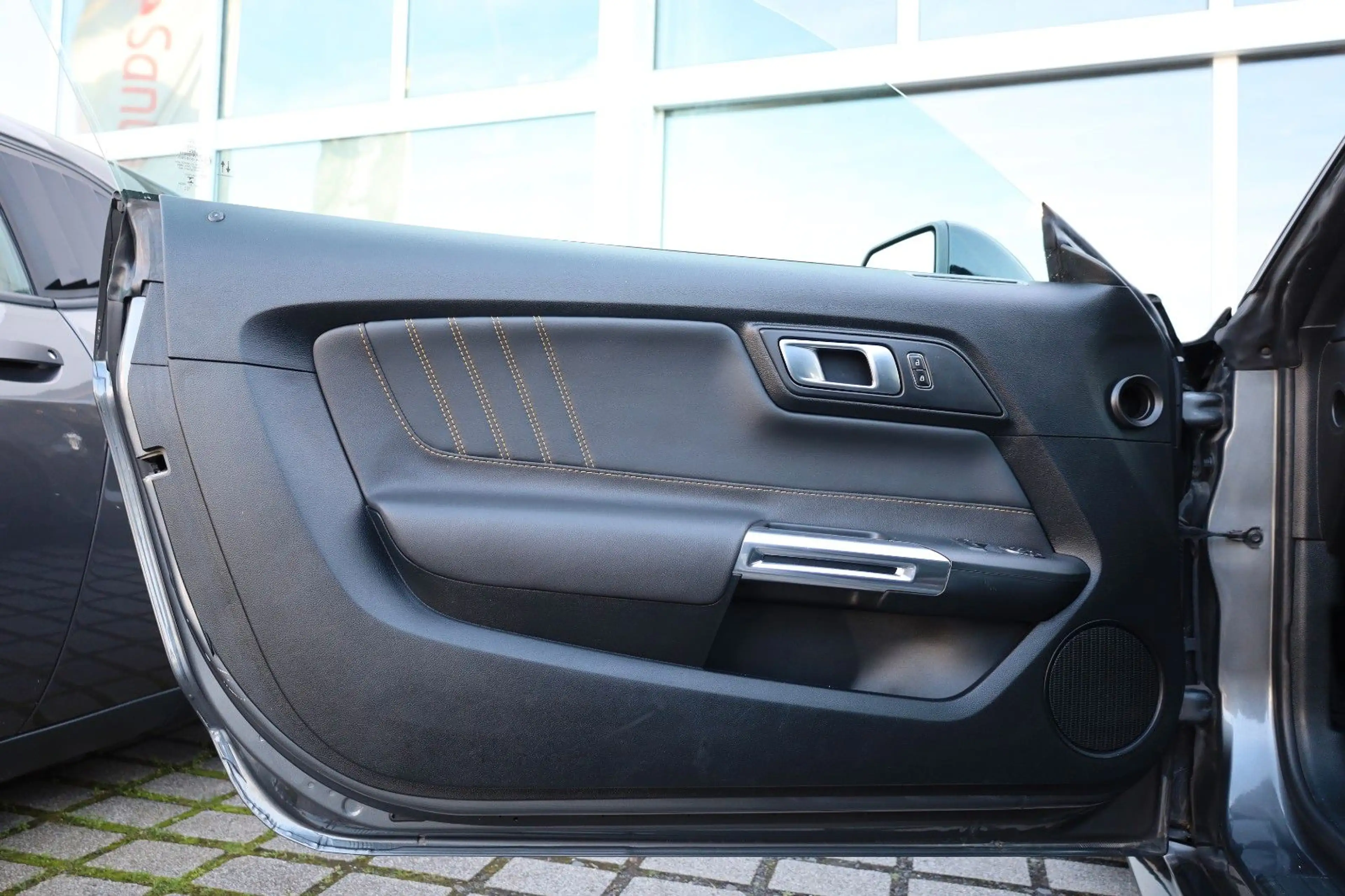 Ford Mustang 5.0 V8 GT/KAMERA/TOTW/SPUR/LED/BTH/R20 — photo 10