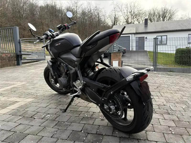 Triumph Trident 660 - foto 3