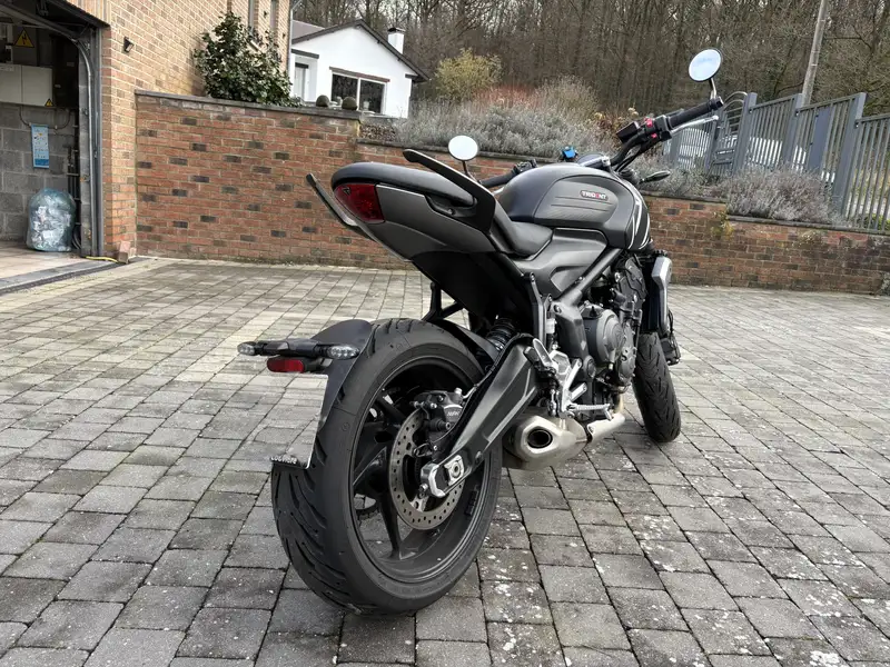 Triumph Trident 660 - foto 4