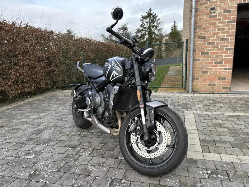 Triumph Trident 660 - foto 2