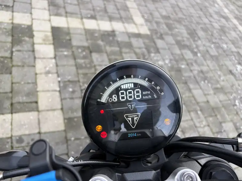 Triumph Trident 660 - foto 5