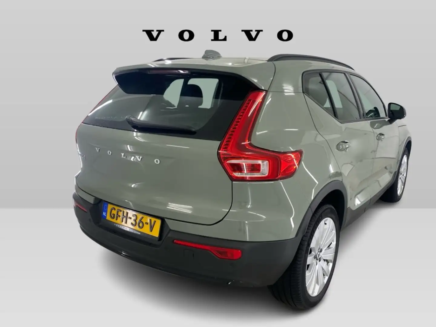 Volvo EX40 Single Motor Extended Range Core 82 kWh | Sage Gre Grün - 2