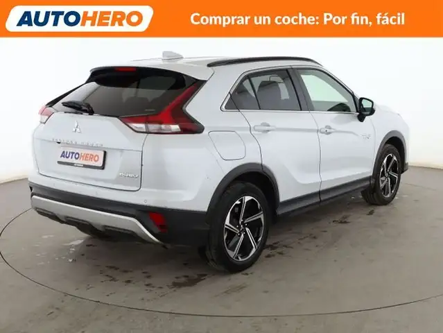 Mitsubishi Eclipse Cross view 6