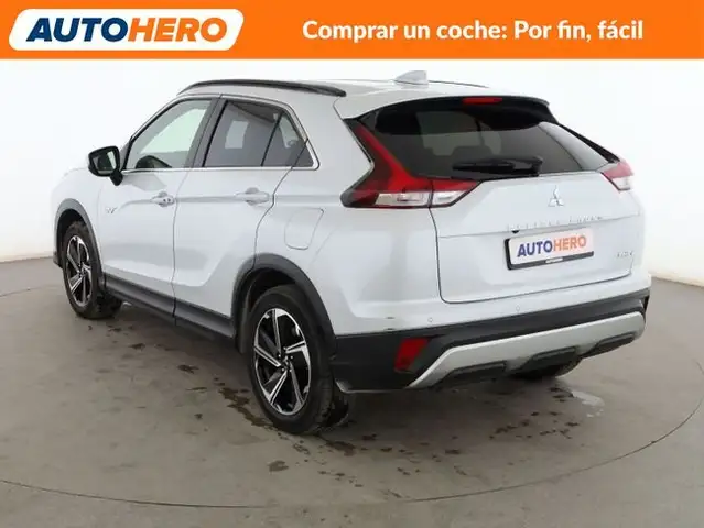 Mitsubishi Eclipse Cross view 4