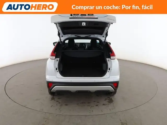 Mitsubishi Eclipse Cross view 17